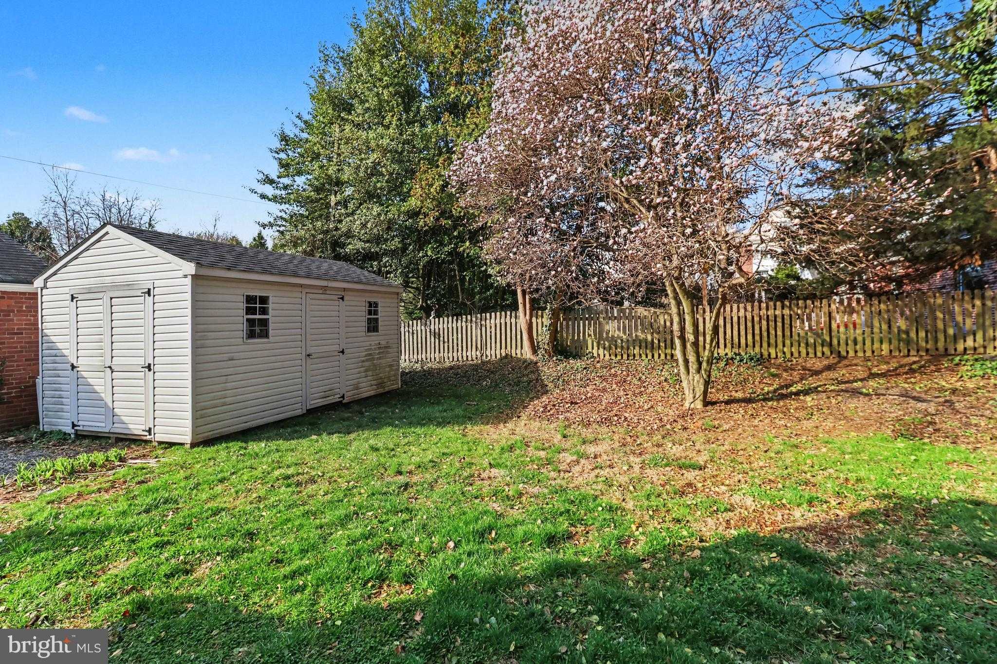 5610 Houghton St photo 36