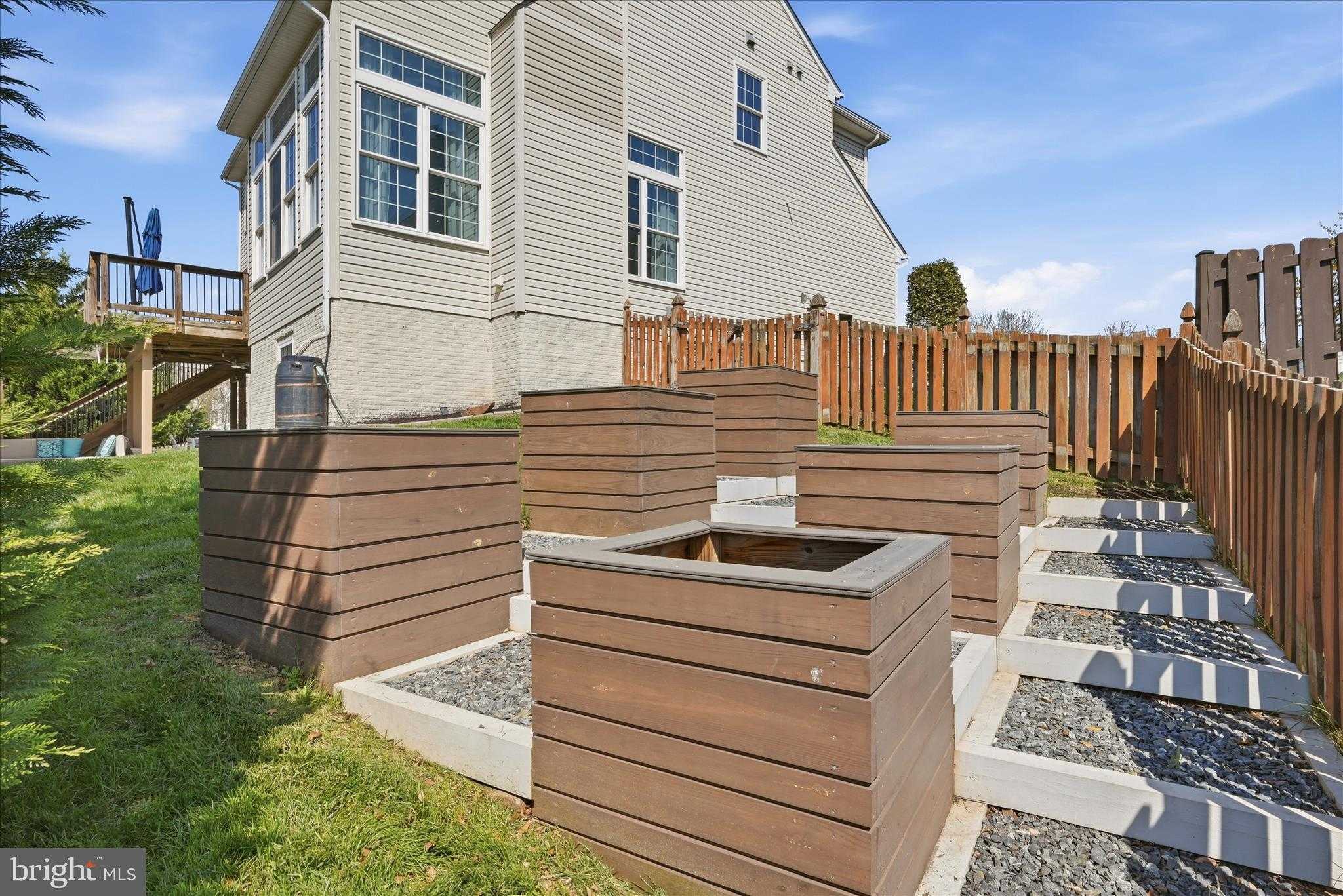 1709 Fairleigh CT NE photo 55