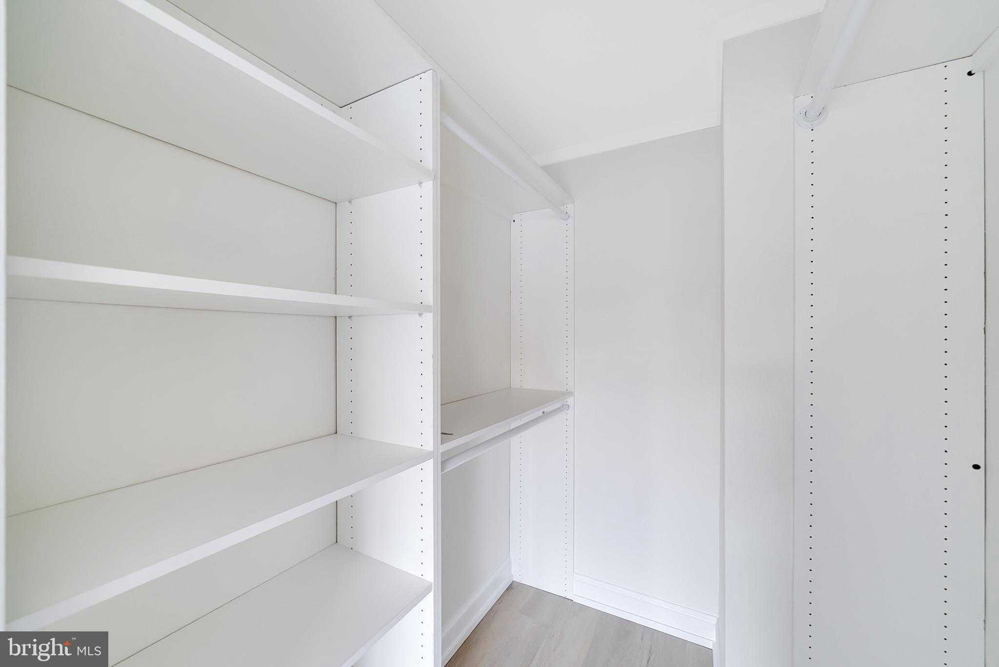 623 Summit House photo 35