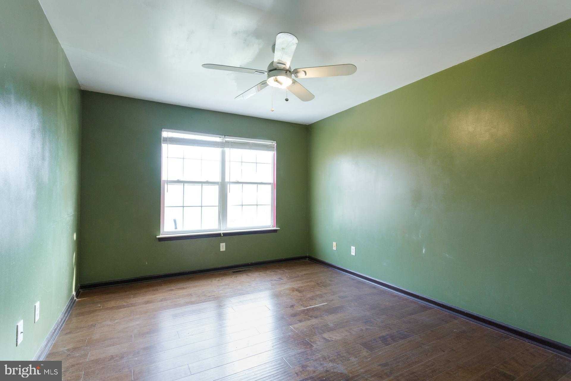 438 Durham Rd photo 26