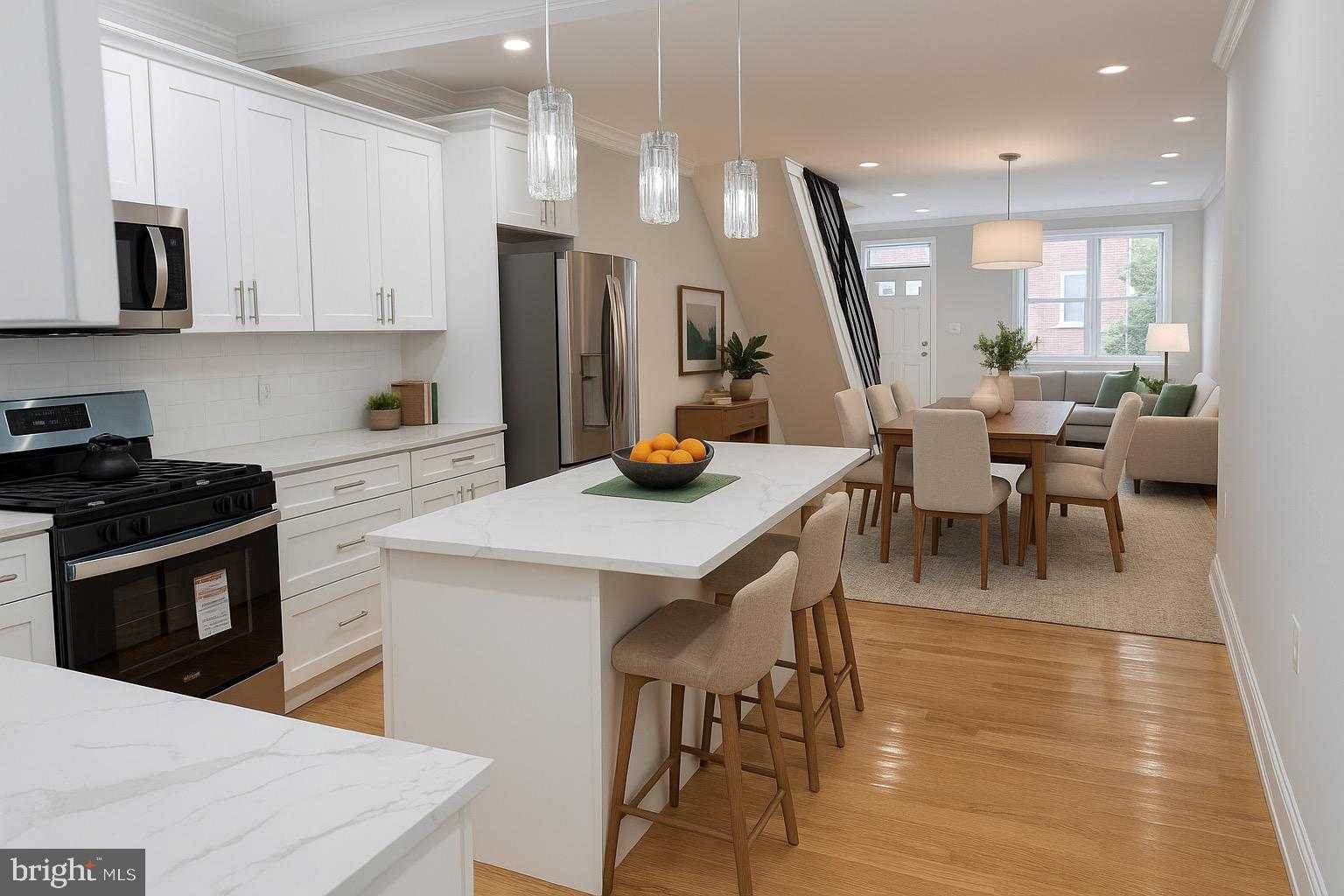 2011 Morris St photo 3