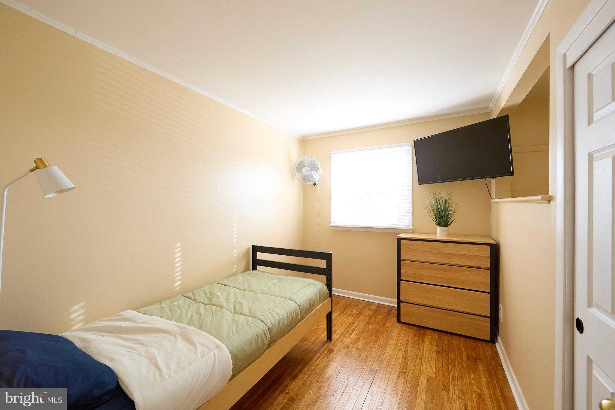 504 S Central Blvd photo 25