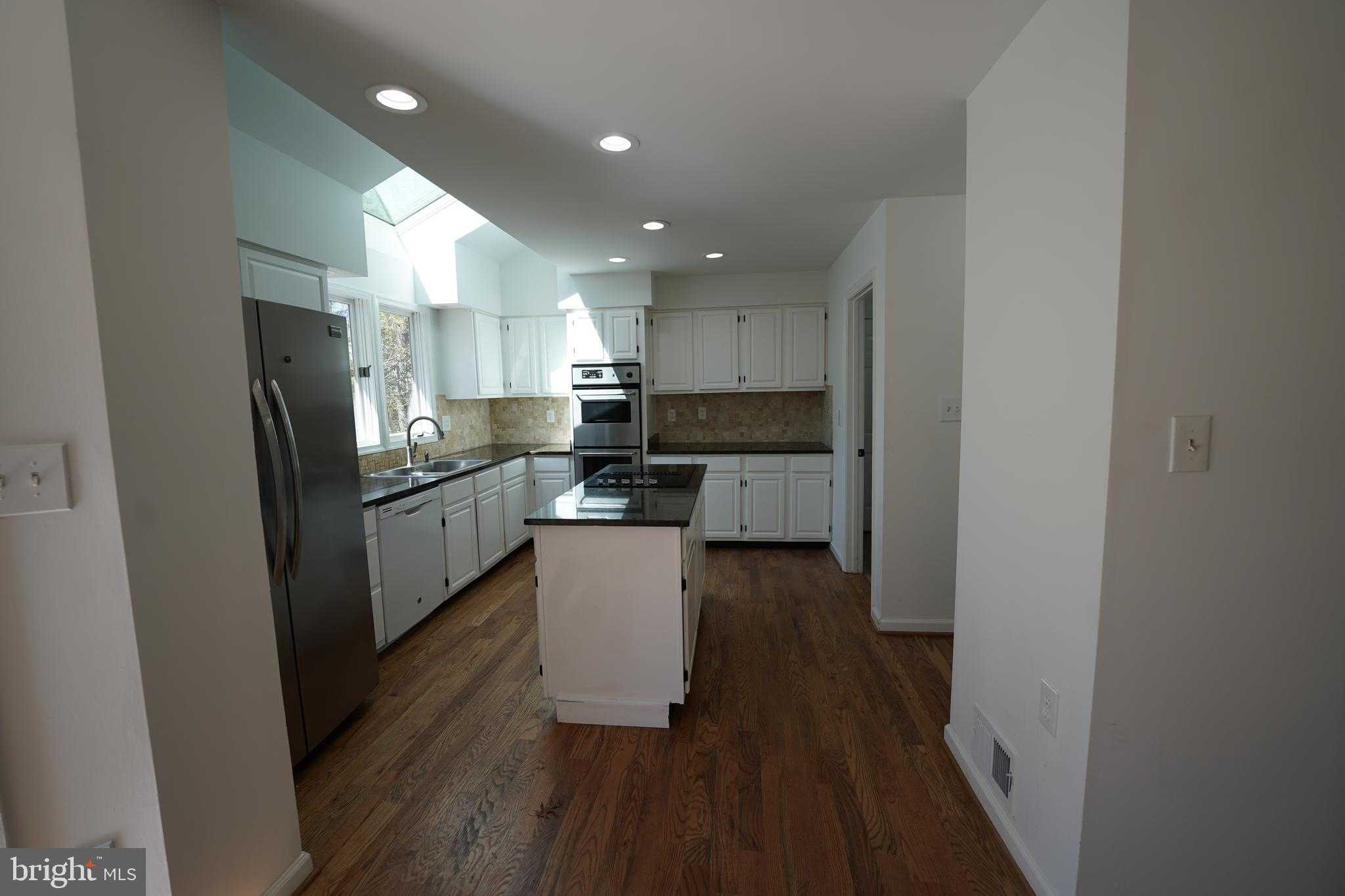 6195 River Forest Dr photo 7