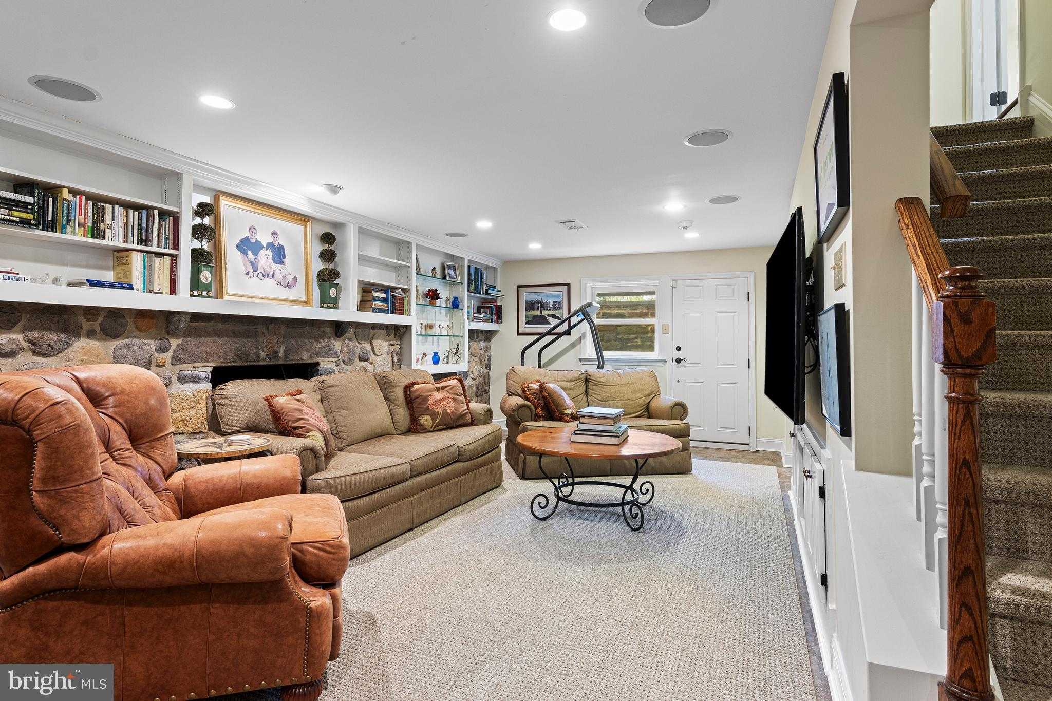 8 Cedarbrook Rd photo 30