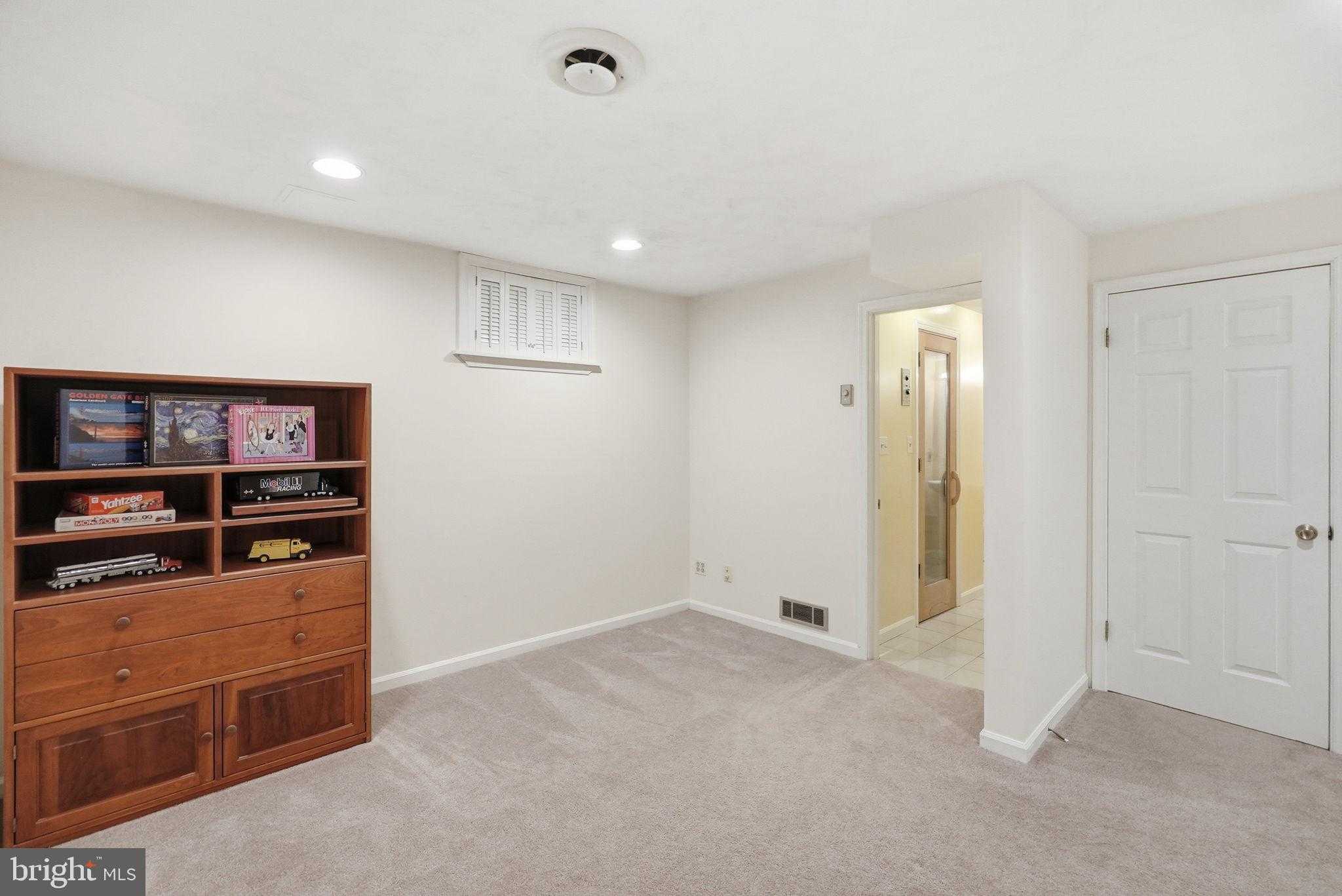 14609 Pebble Hill Ln photo 22