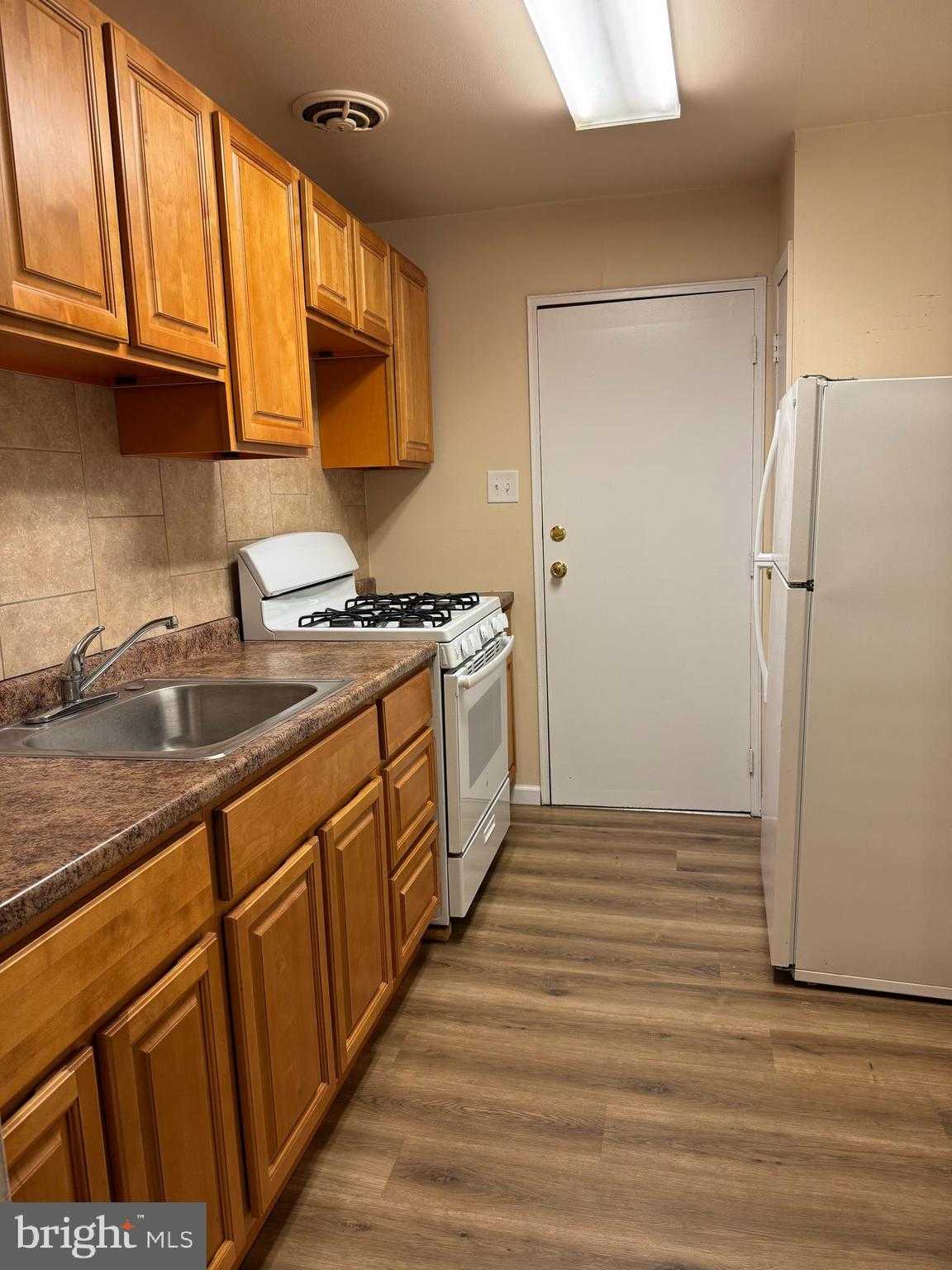 2201 Strahle St Apt C302 photo 5