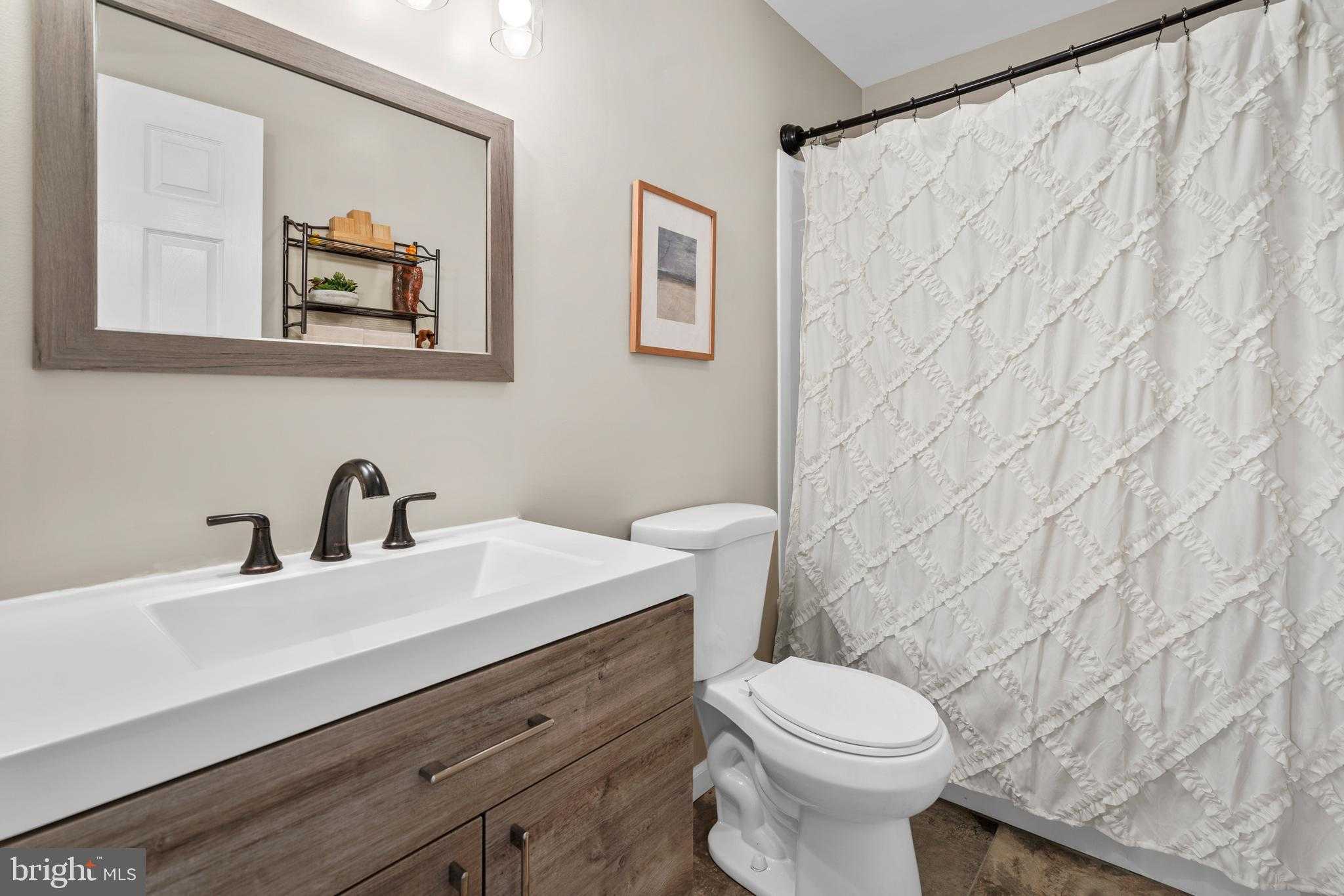 409 Fairview Ave photo 19