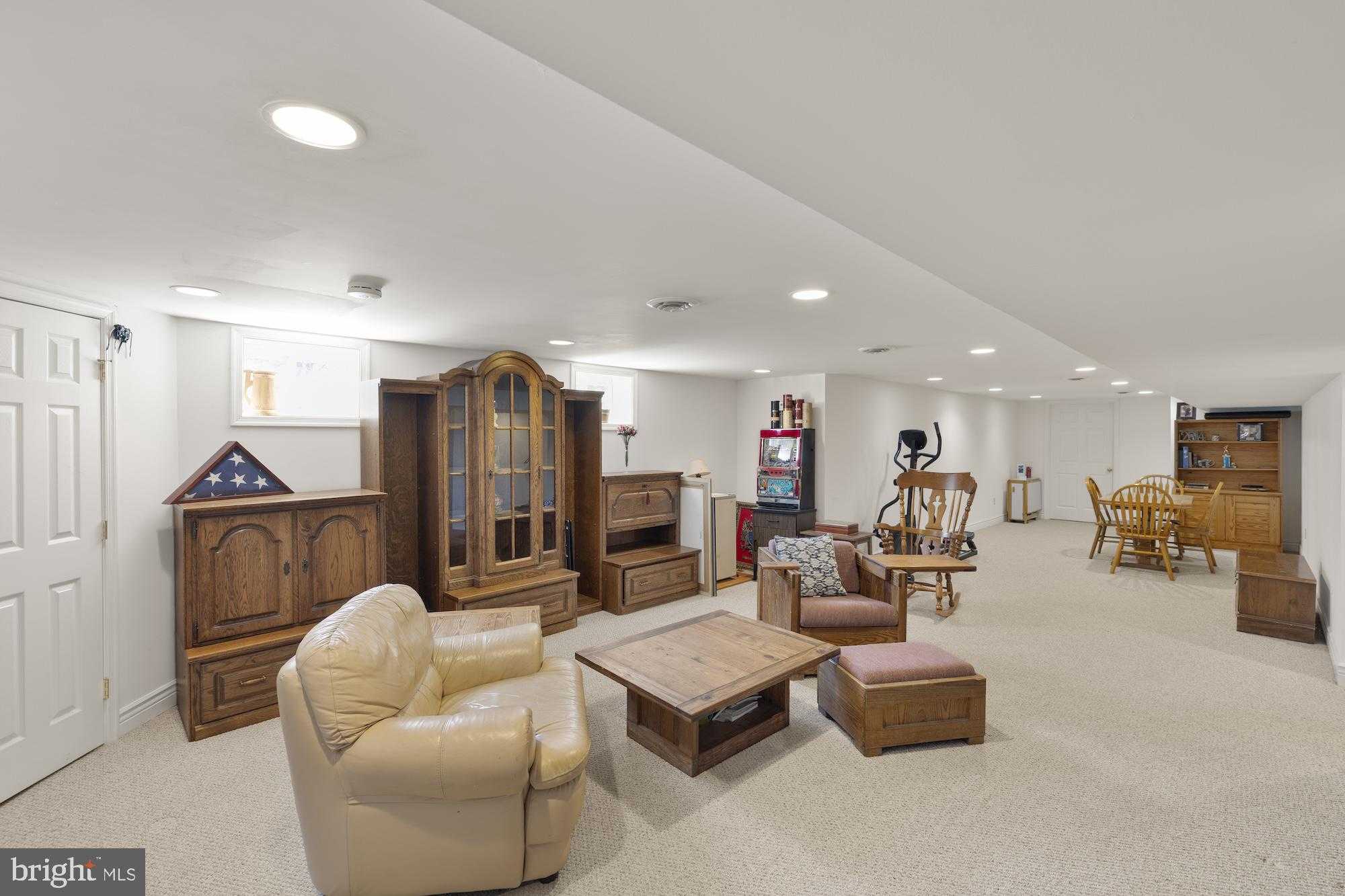 2300 Pin Oak Dr photo 36