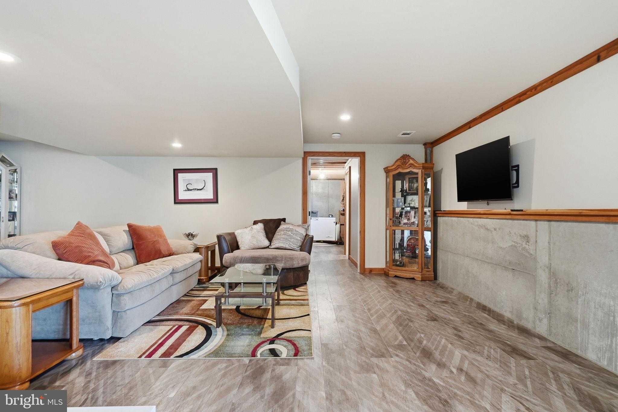 1375 Clearview Rd photo 49