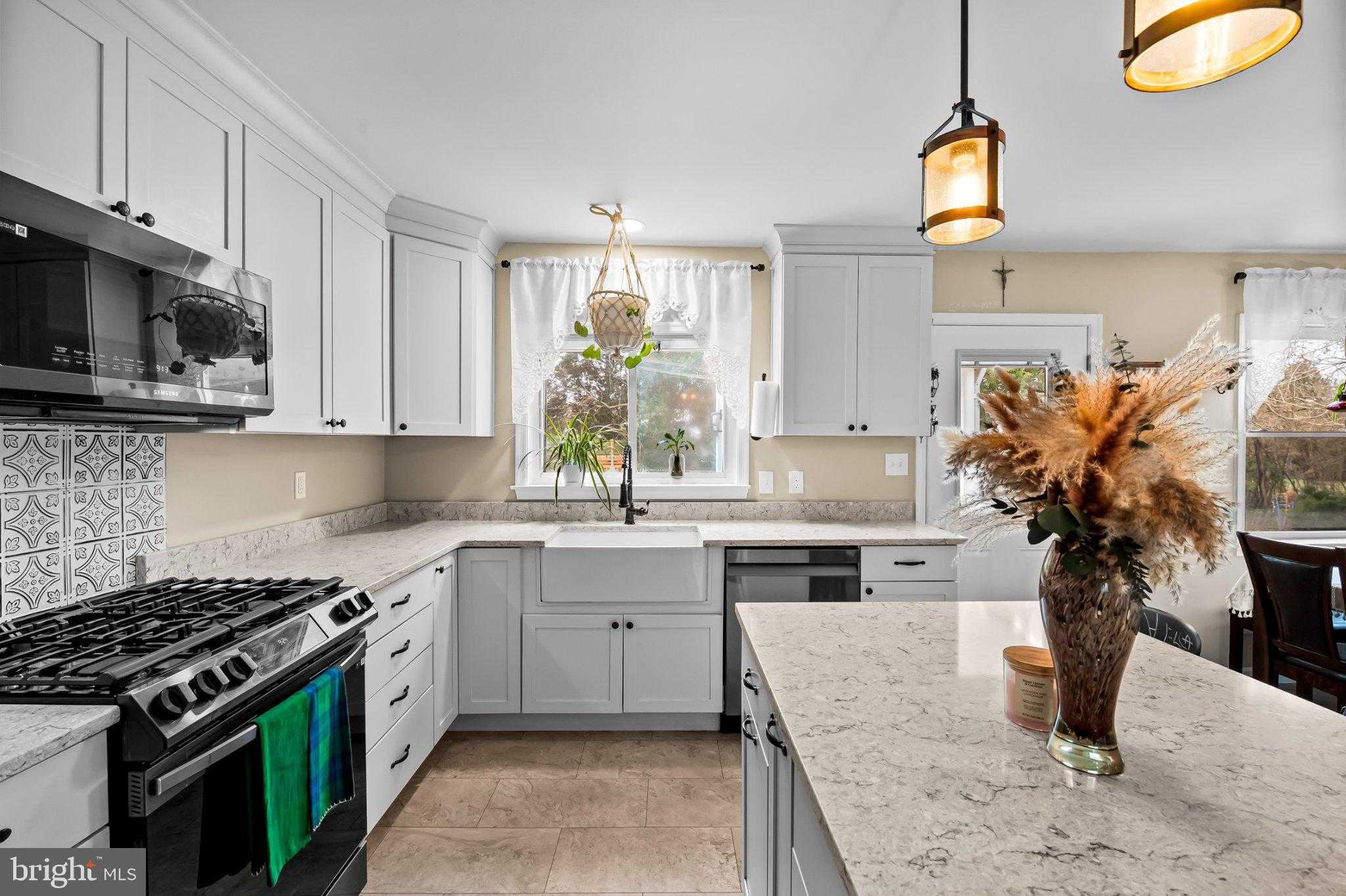 5617 Allender Rd photo 9