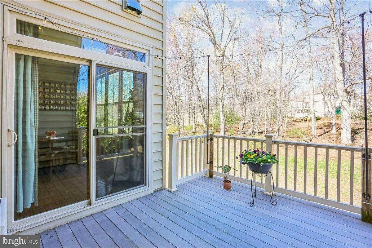 108 Samuel Manor CT photo 28