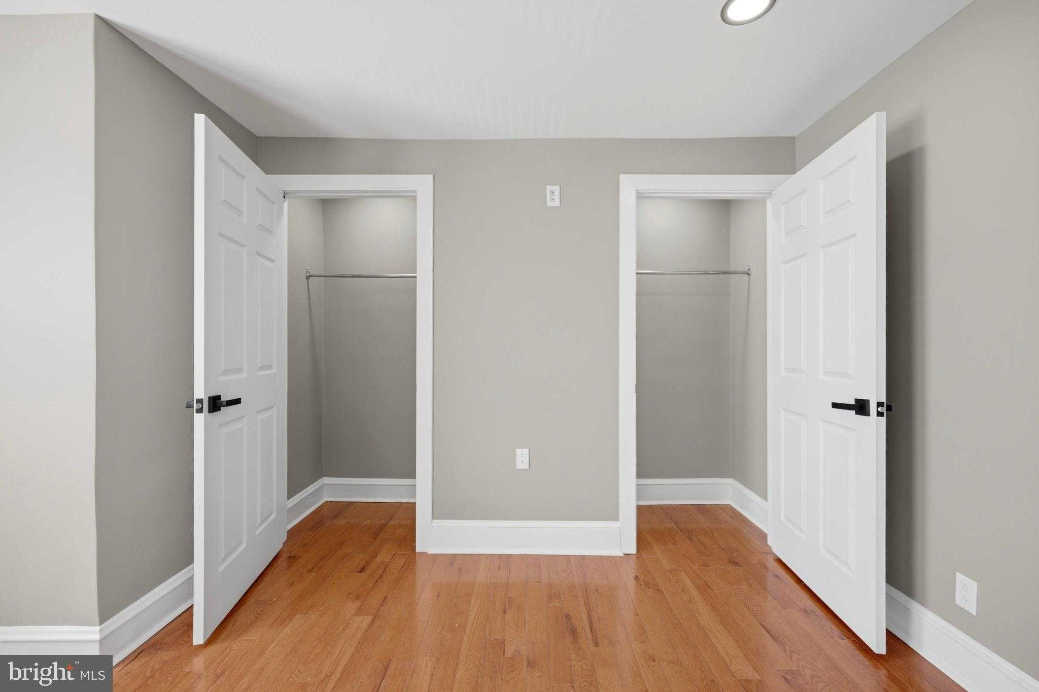 7043 Radbourne Rd photo 13