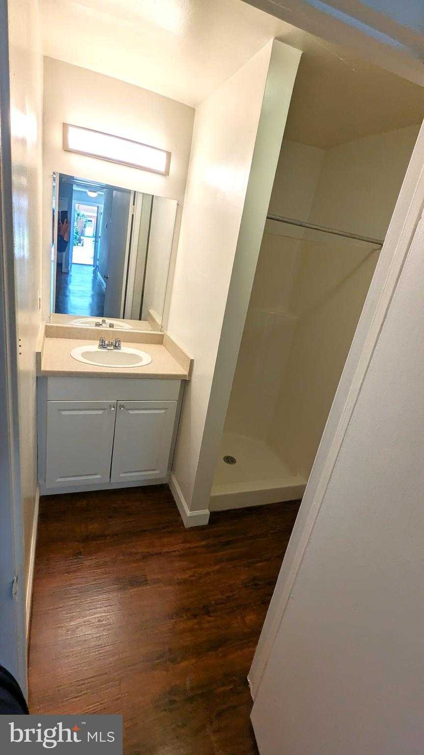 4906 Winthrop St photo 15