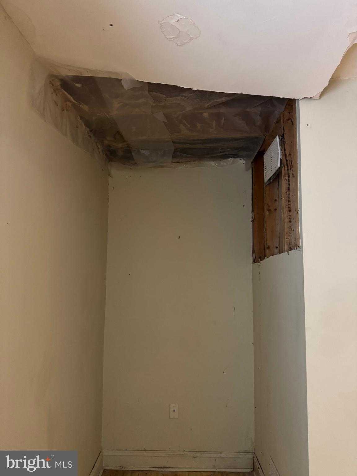 1713 W Lombard St photo 16