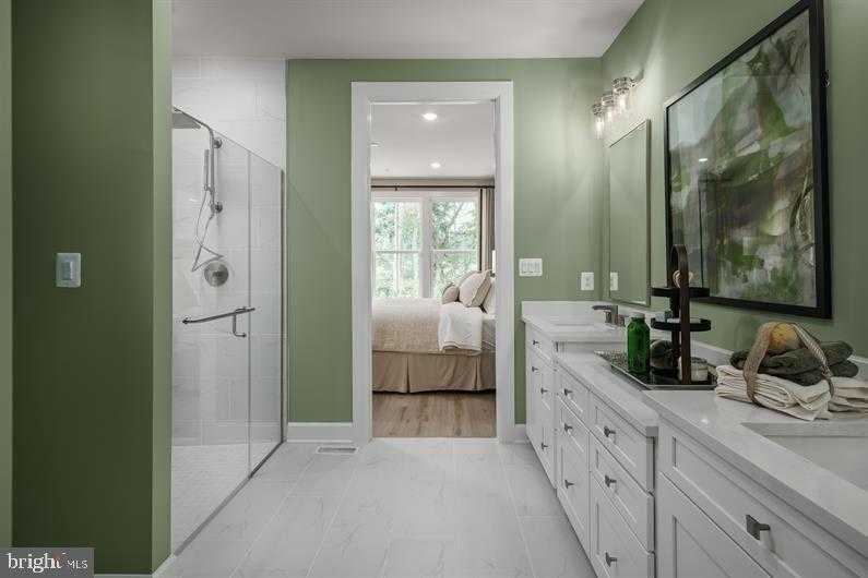 9413 Founders Ln photo 8