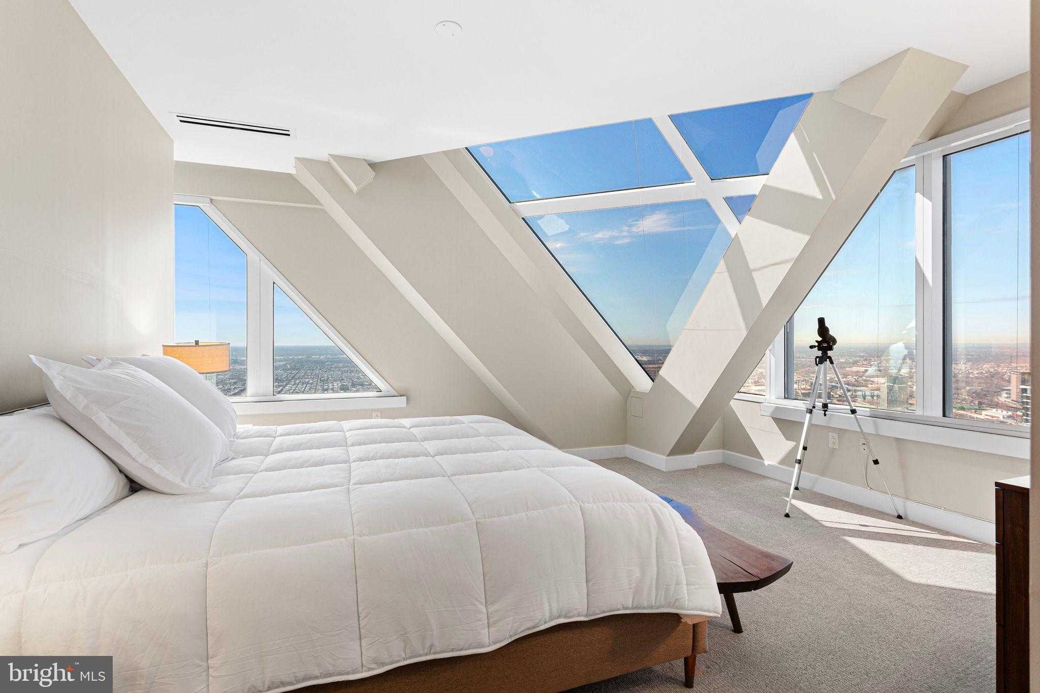 50 S 16th St Unit 5301 photo 30