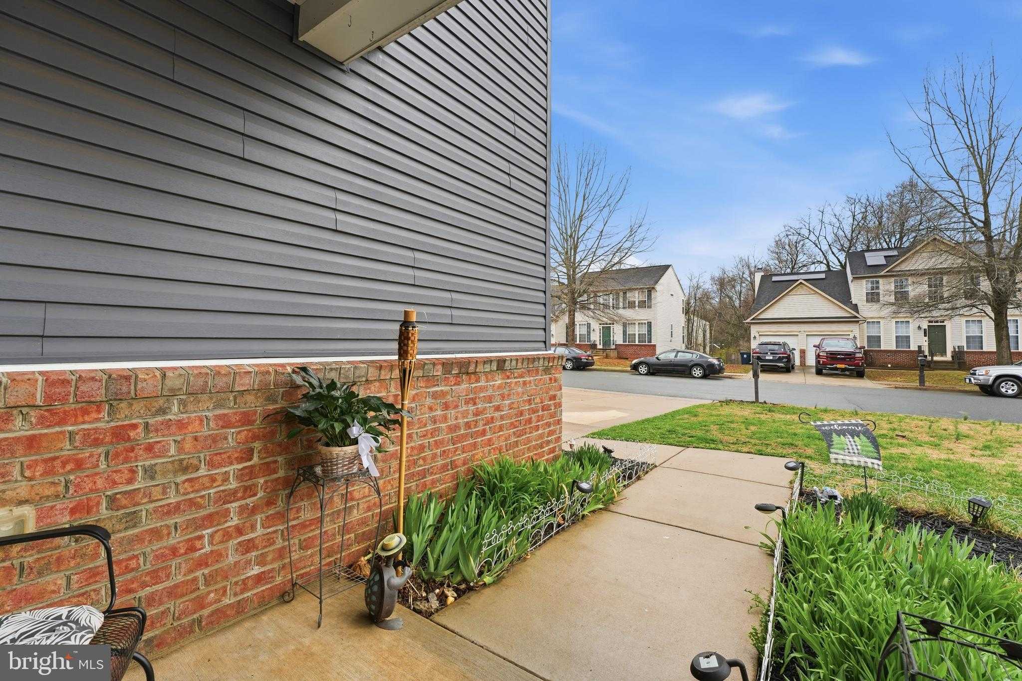 235 Daliah Way photo 7