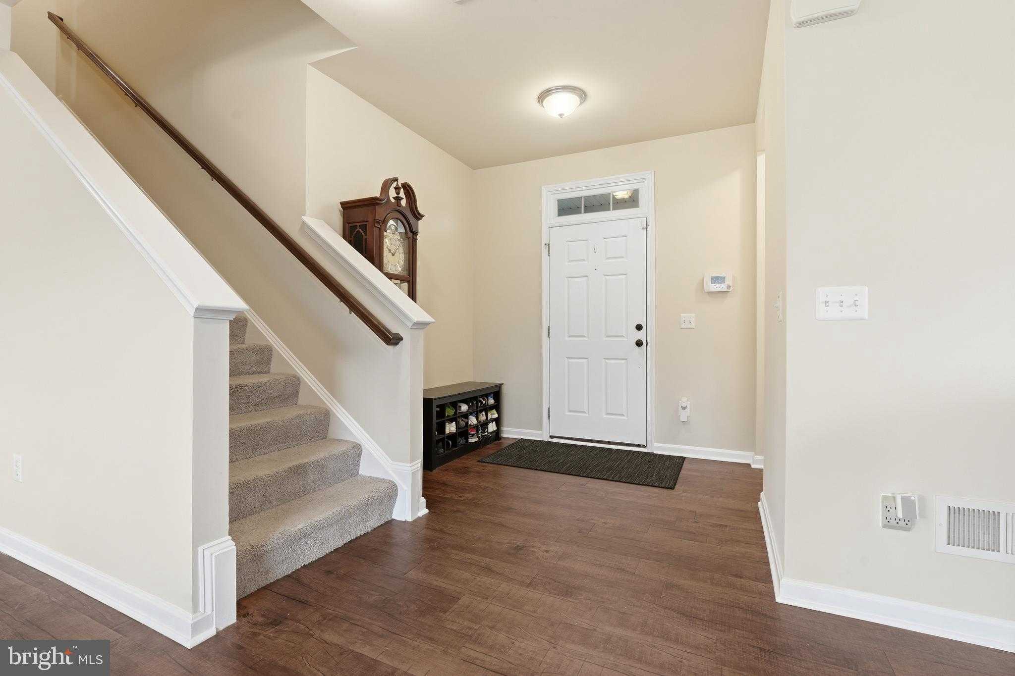 235 Daliah Way photo 9