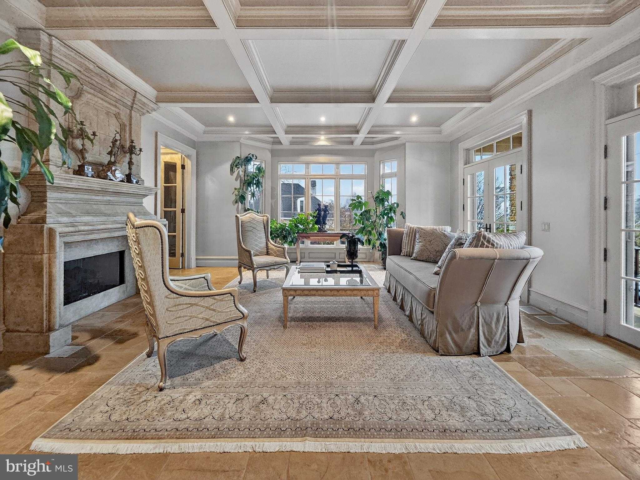 6413 Garnett Dr photo 5