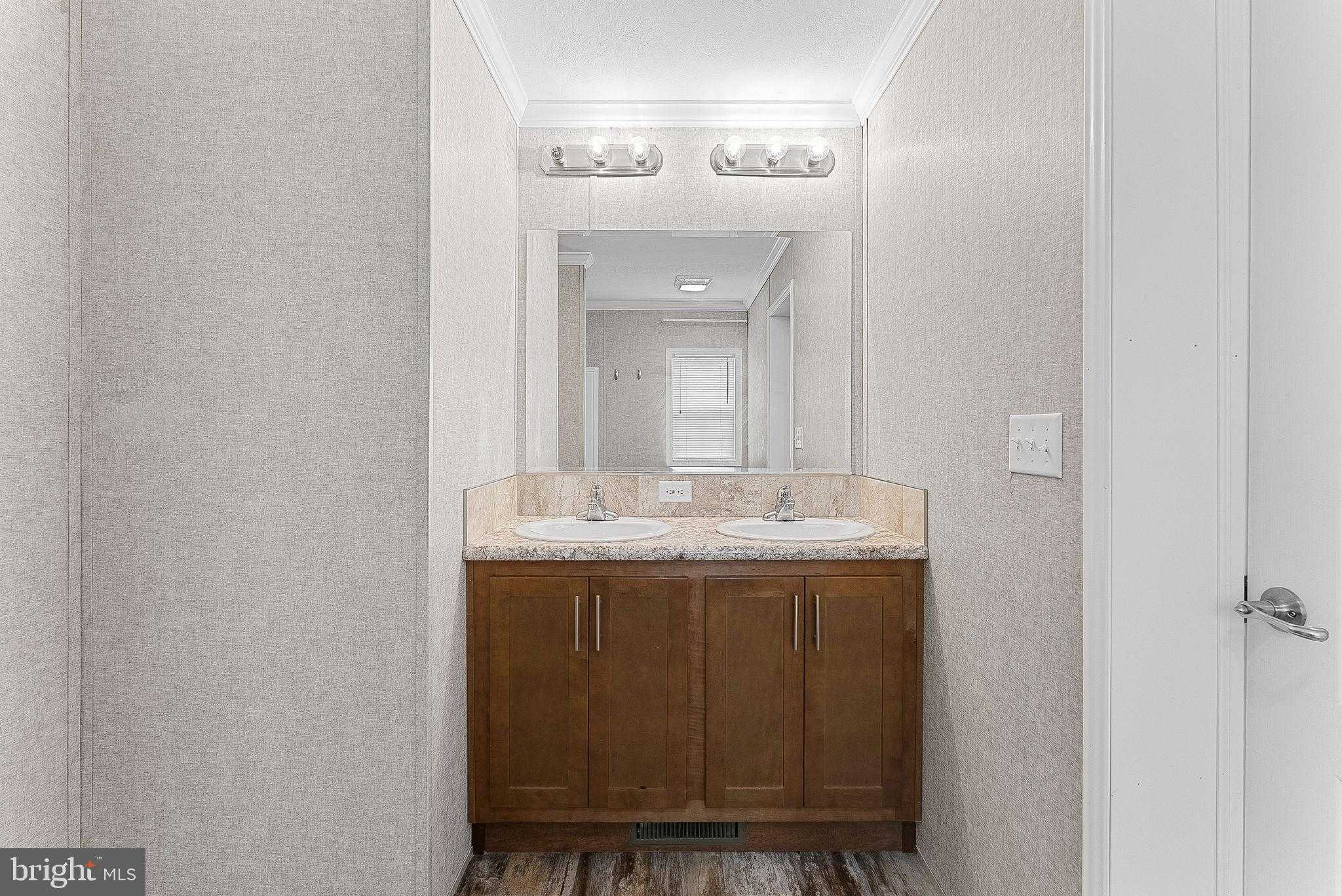 135 Gregory Pl photo 25