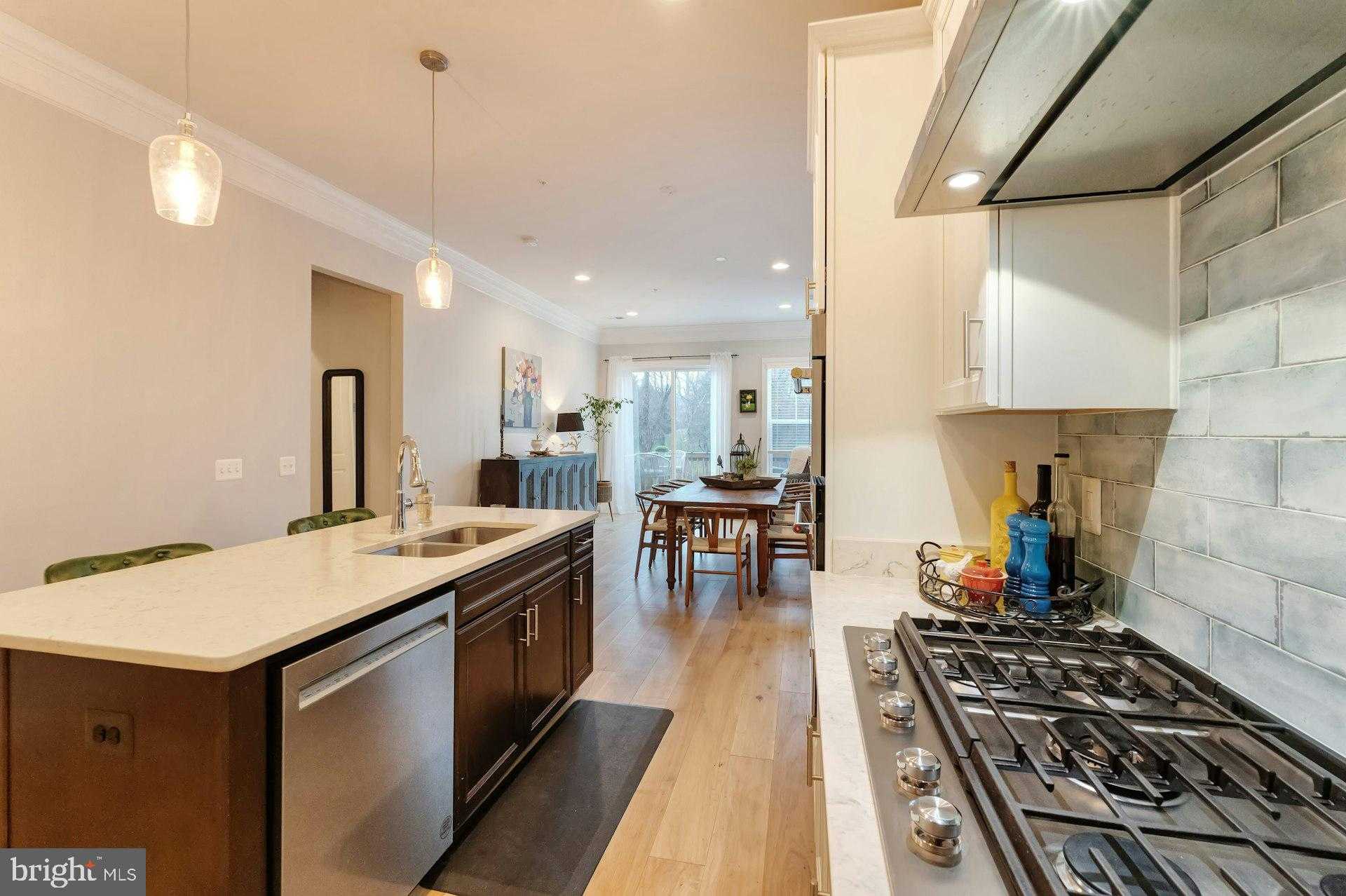 19006 Coral Reef Sq photo 9