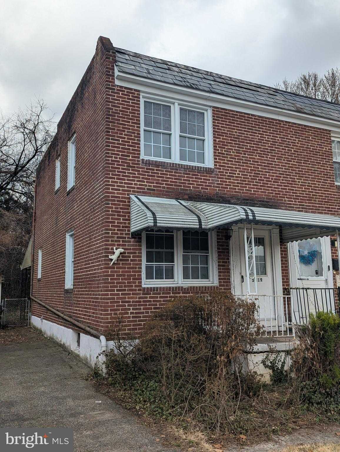 5619 Pioneer Dr photo 2