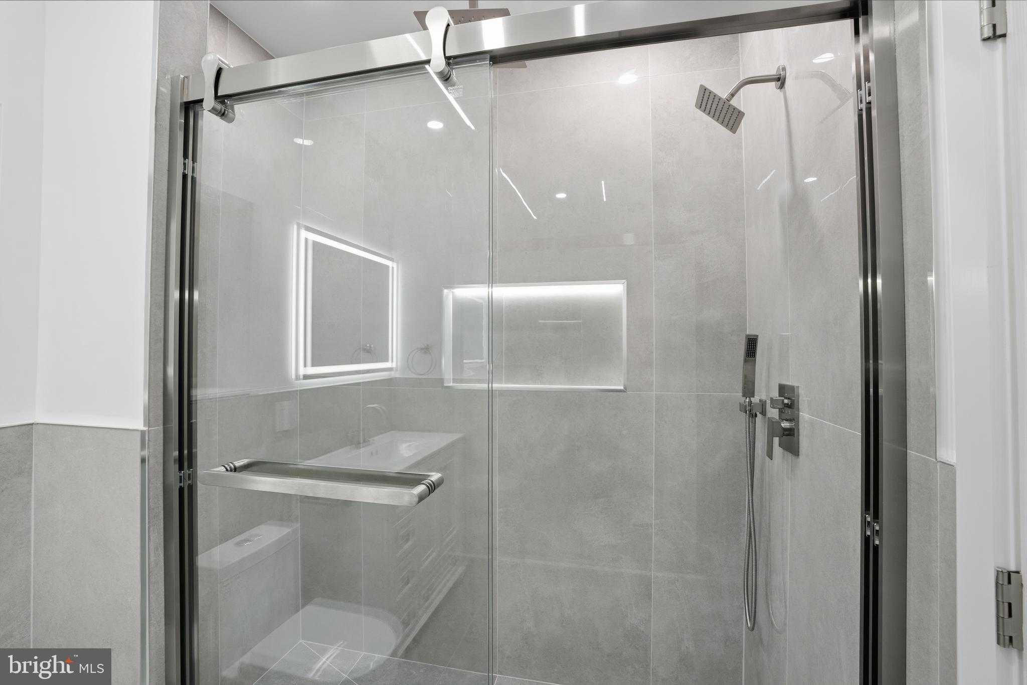 2018 W Boston St photo 22