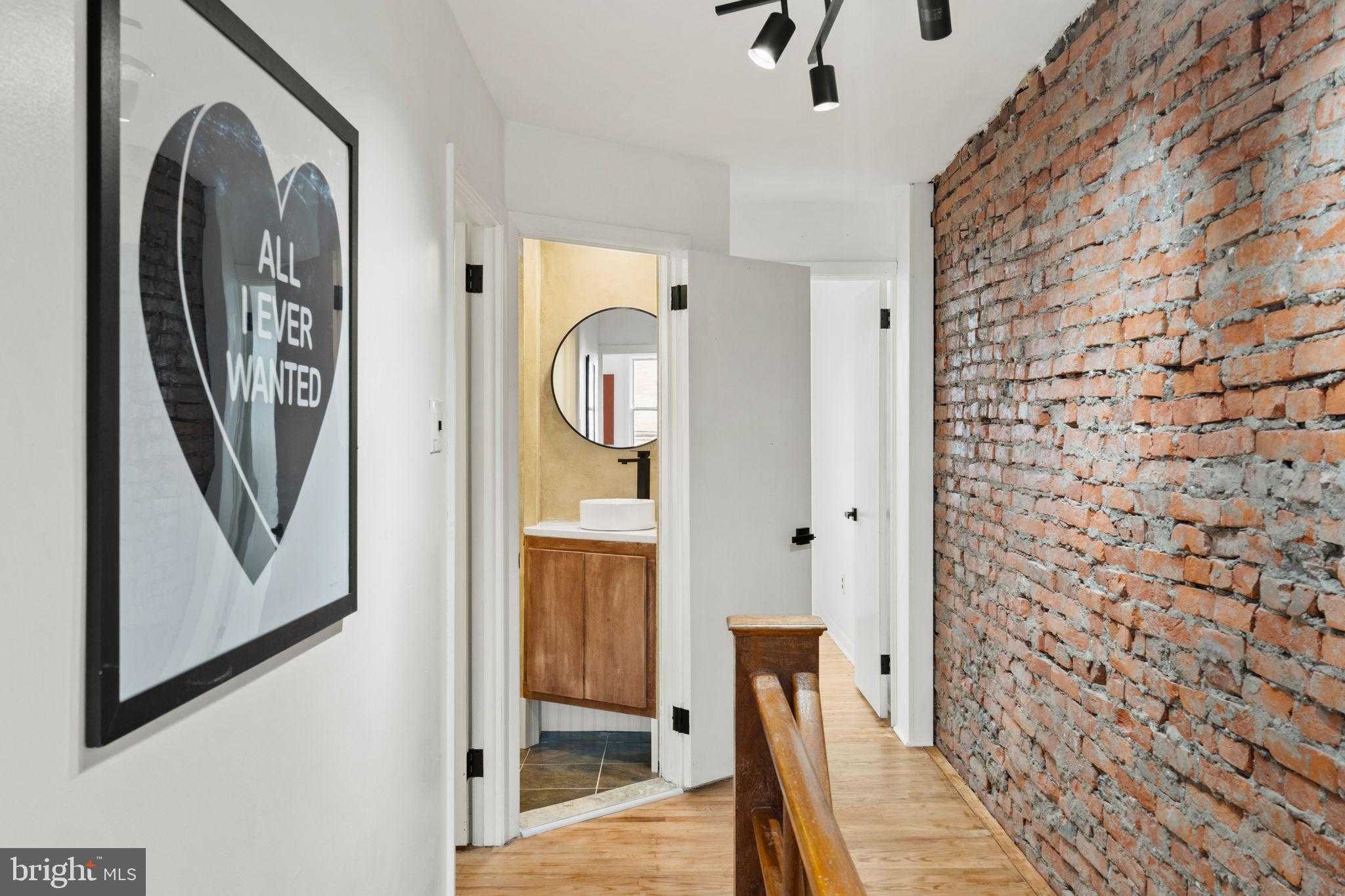 1015 Watkins St photo 21