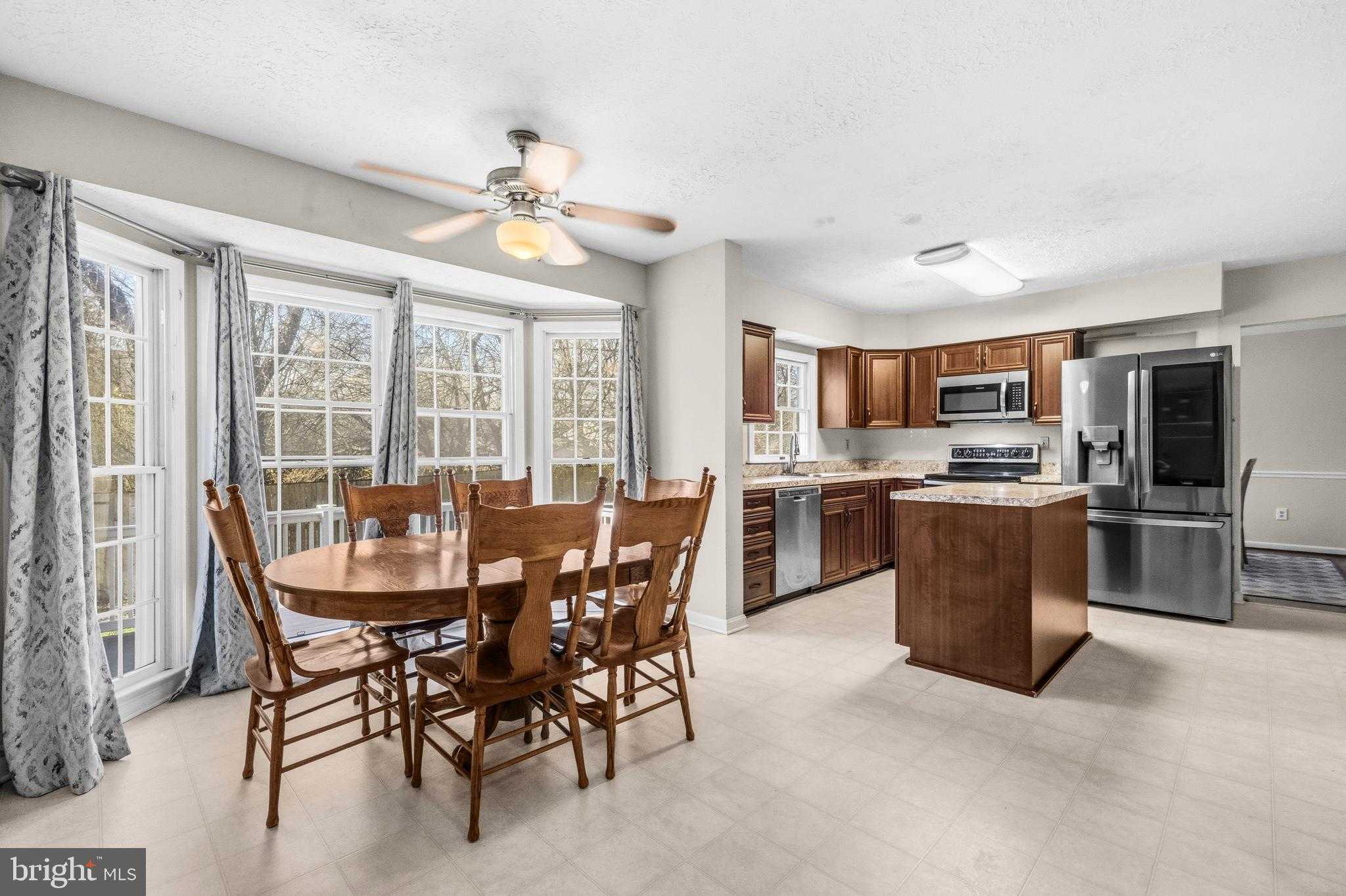 9125 Brunners Run CT photo 13