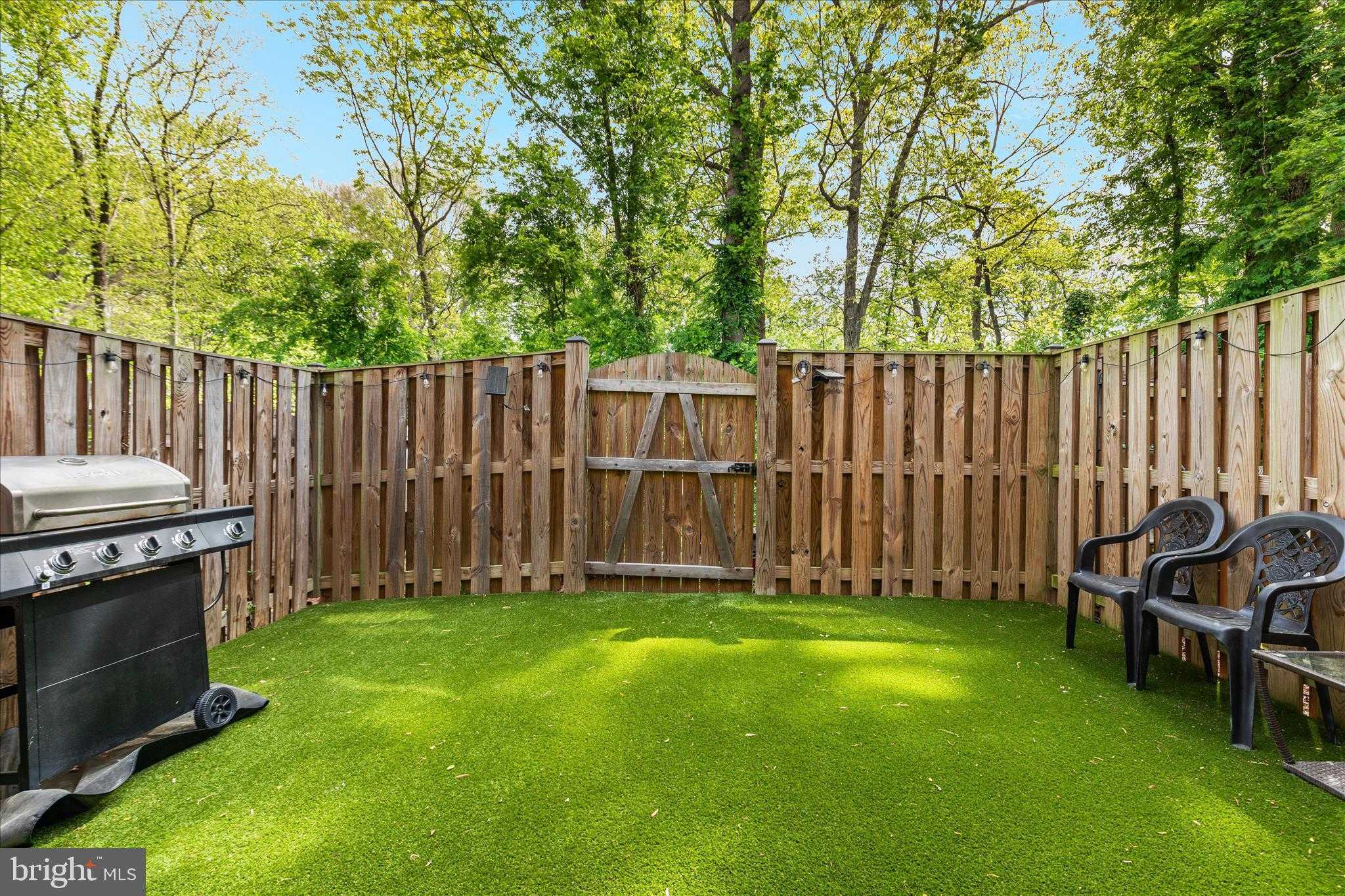 3429 Castle Hill Dr photo 23