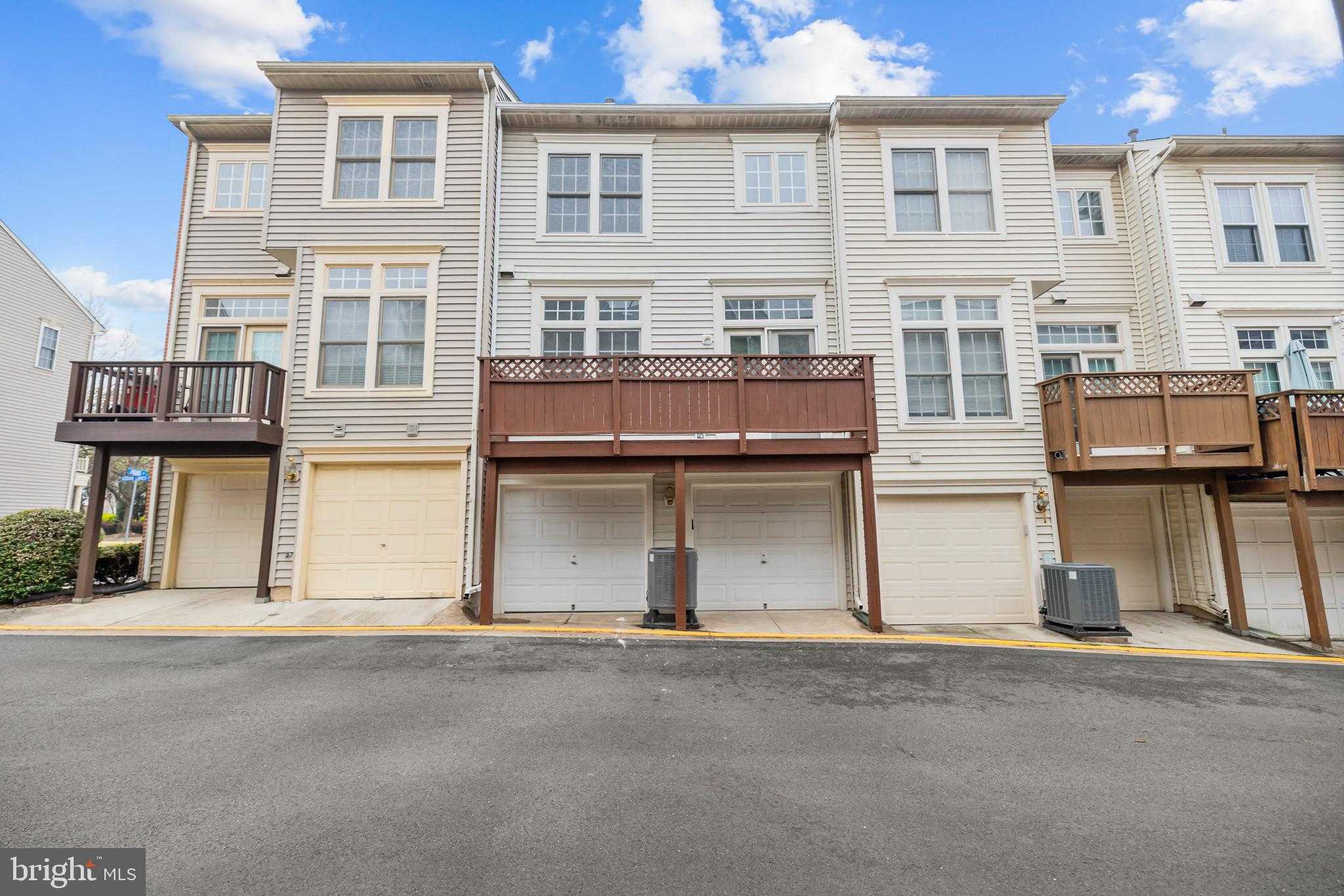 12414 Cedar Lakes Dr photo 46