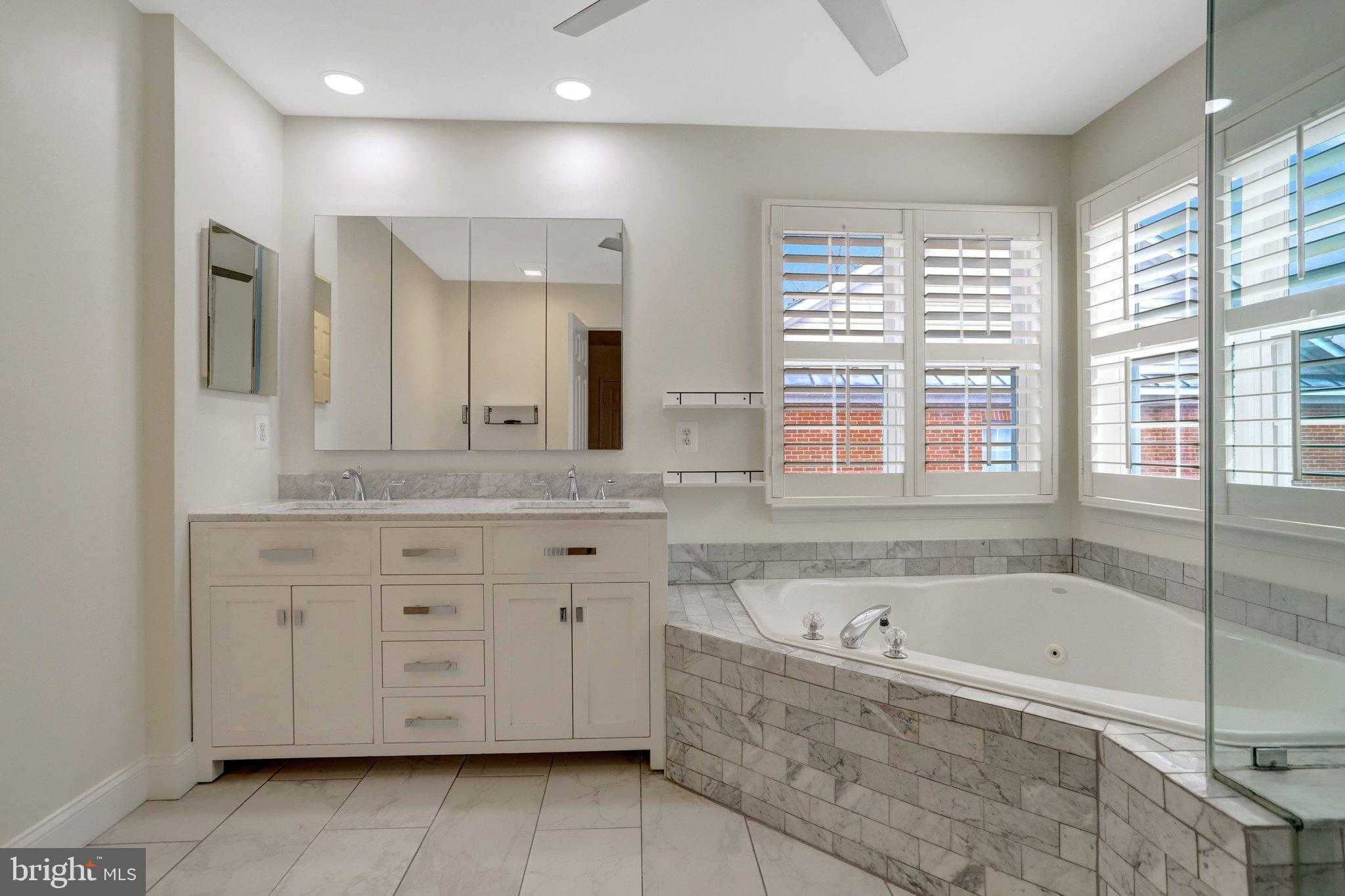 5282 Sandyford St photo 44