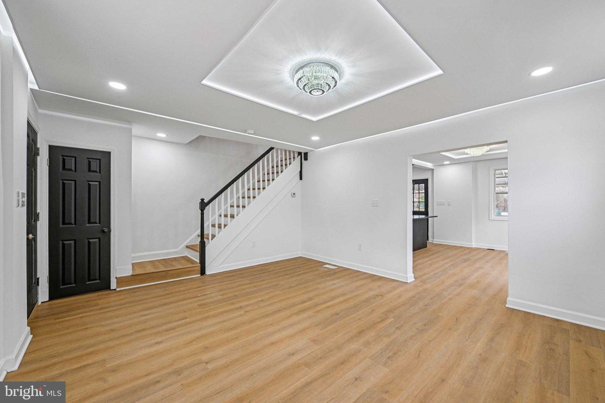 5110 Hillburn Ave photo 13