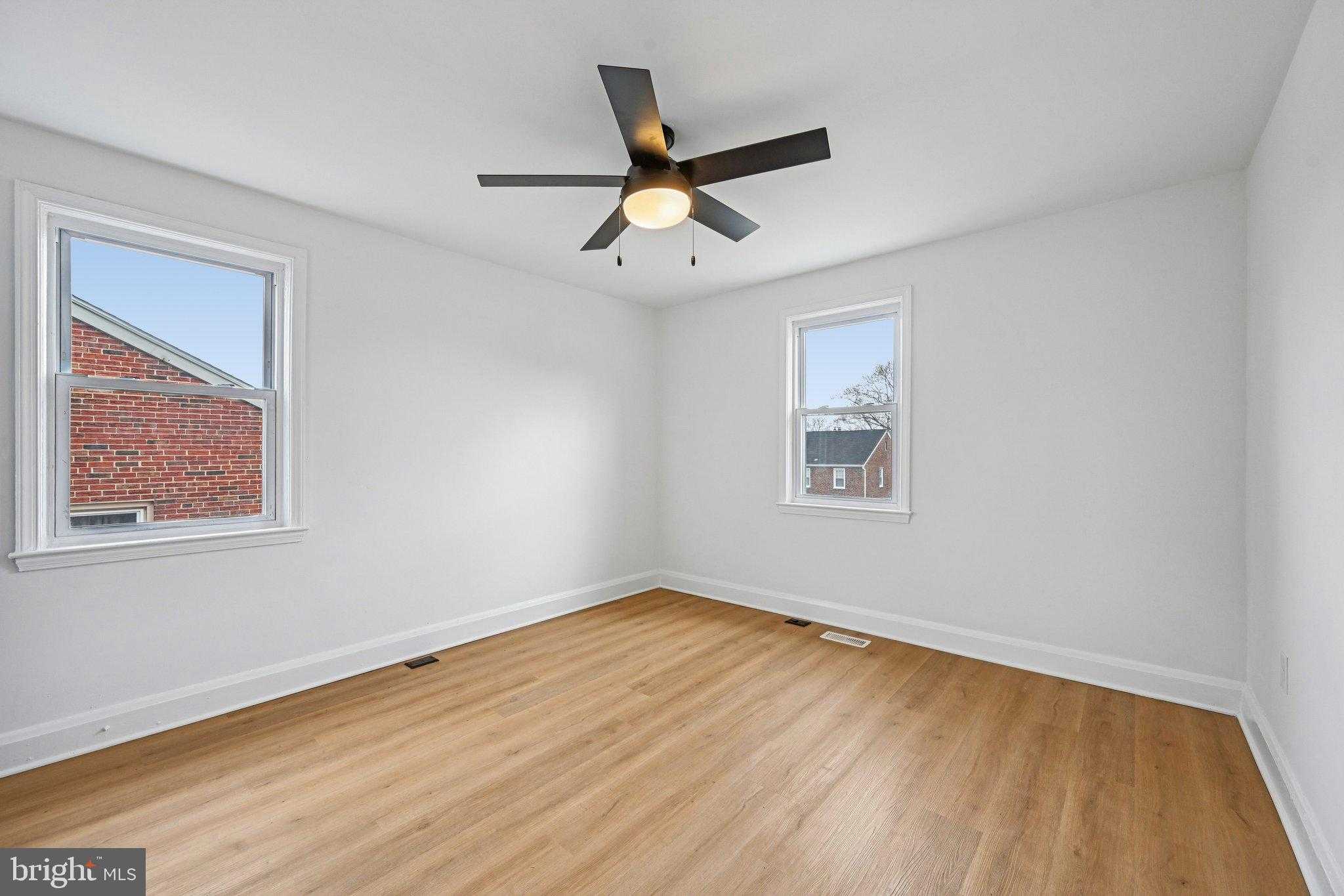 5110 Hillburn Ave photo 29