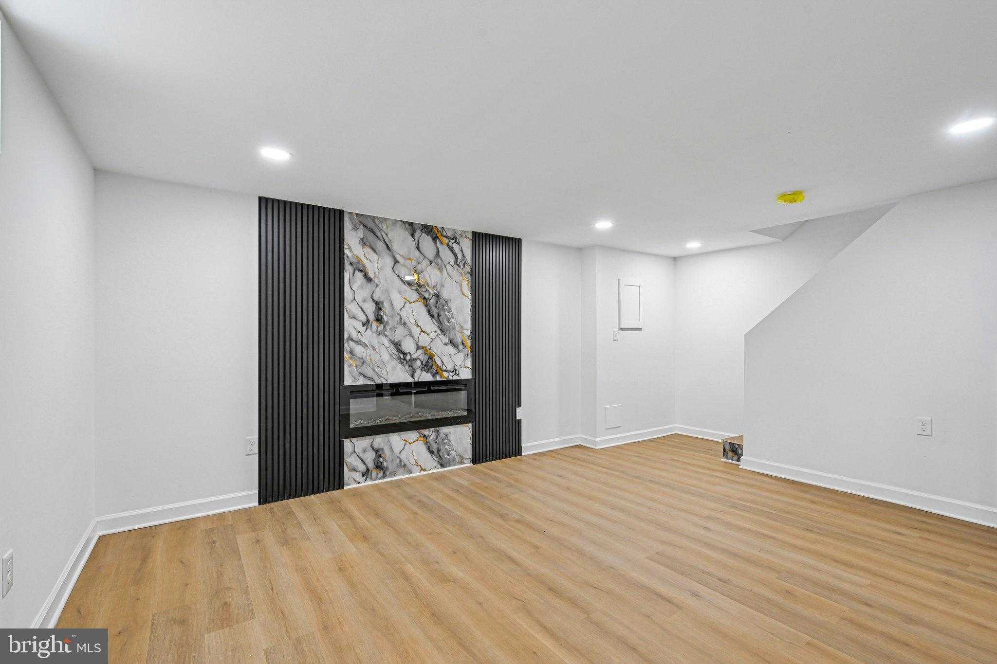 5110 Hillburn Ave photo 36