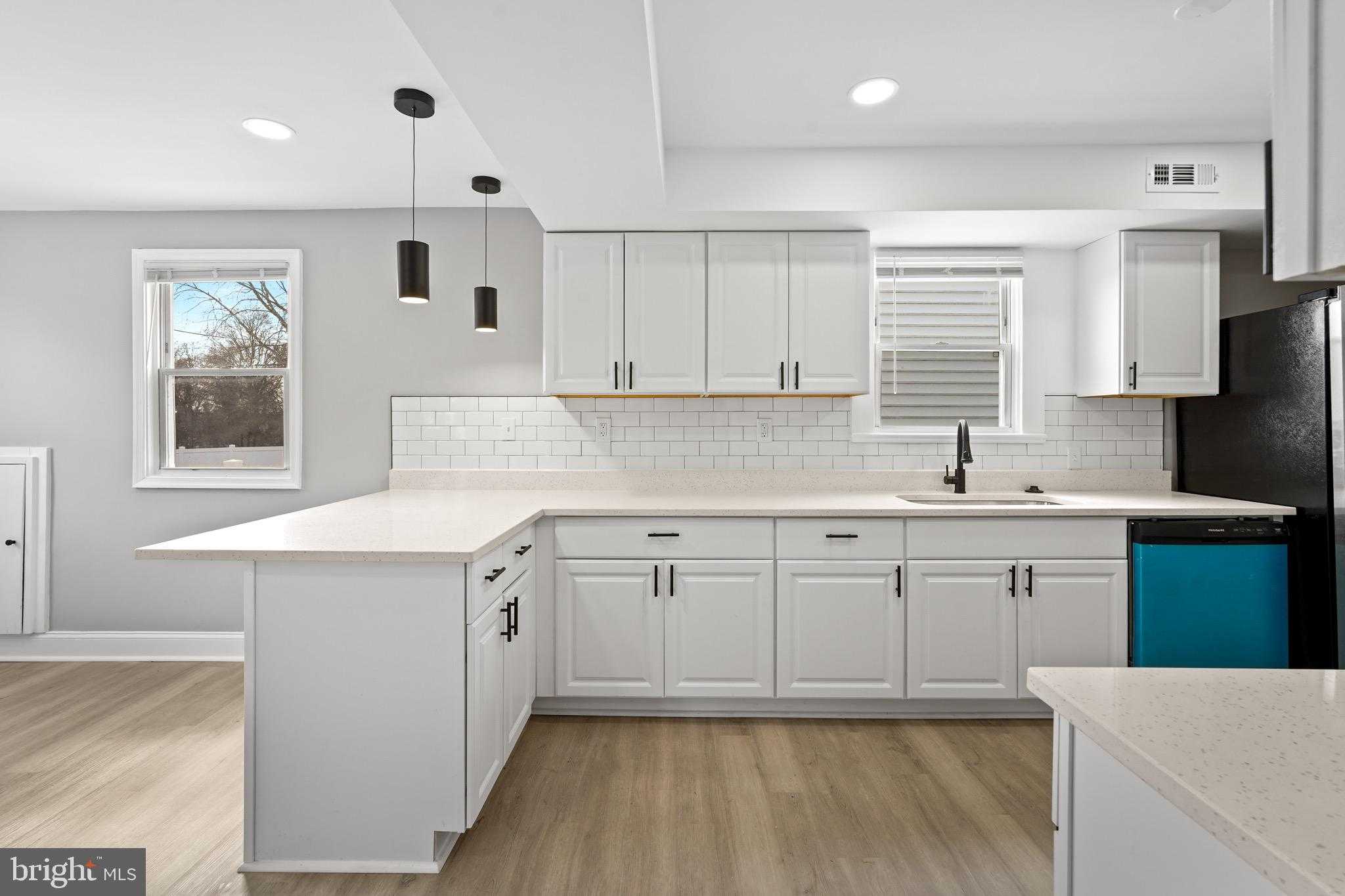 3417 Forestville Pl photo 12