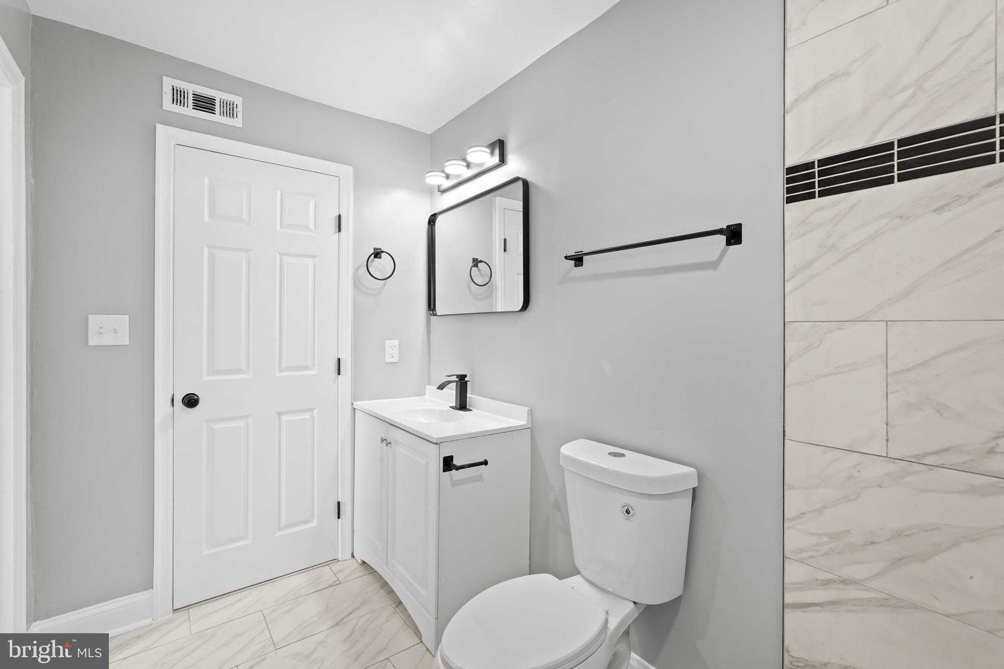 3417 Forestville Pl photo 22