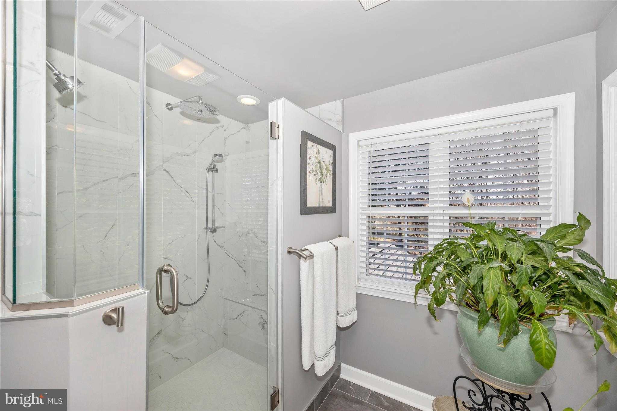 6306 Hawkins CT N photo 24