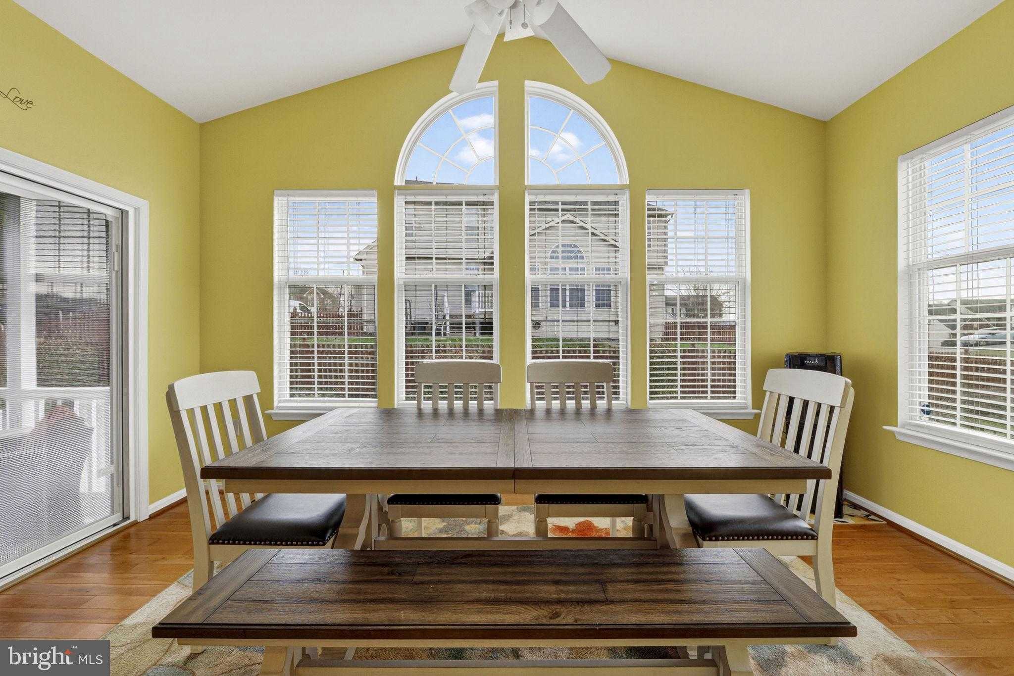 10 Walker CT photo 21