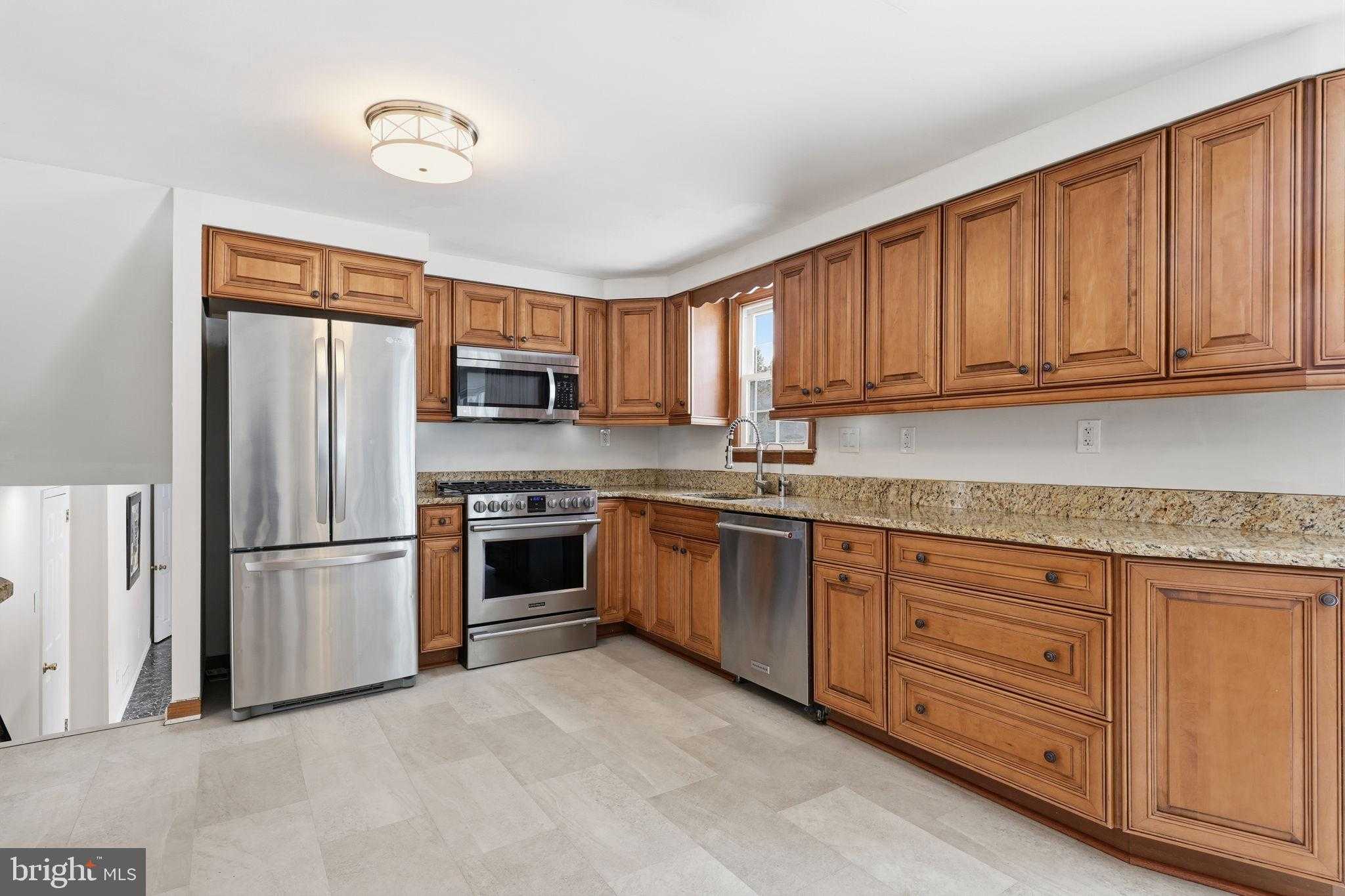 95 Longview Dr photo 8