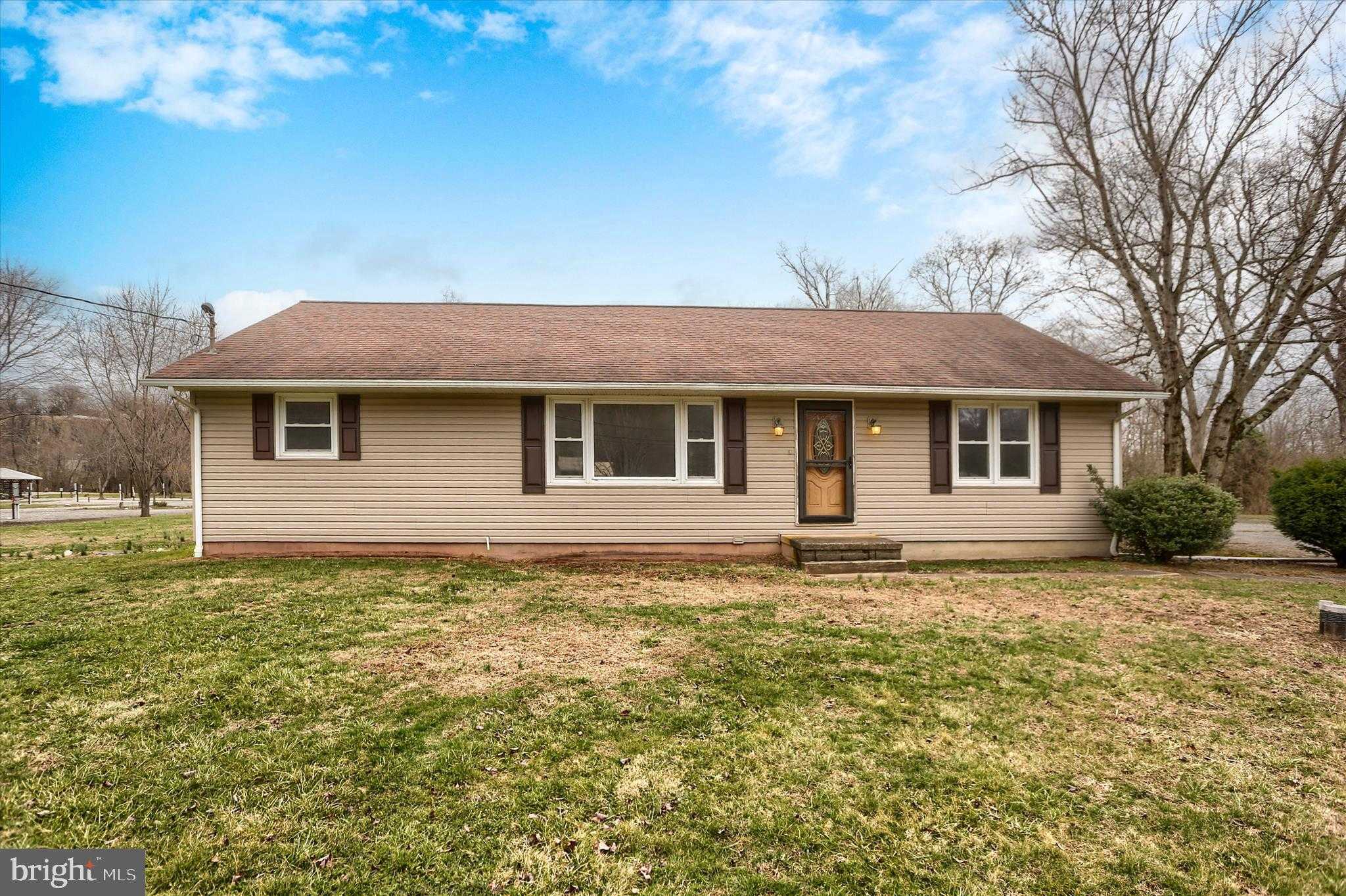 1548 Route 204 photo 2