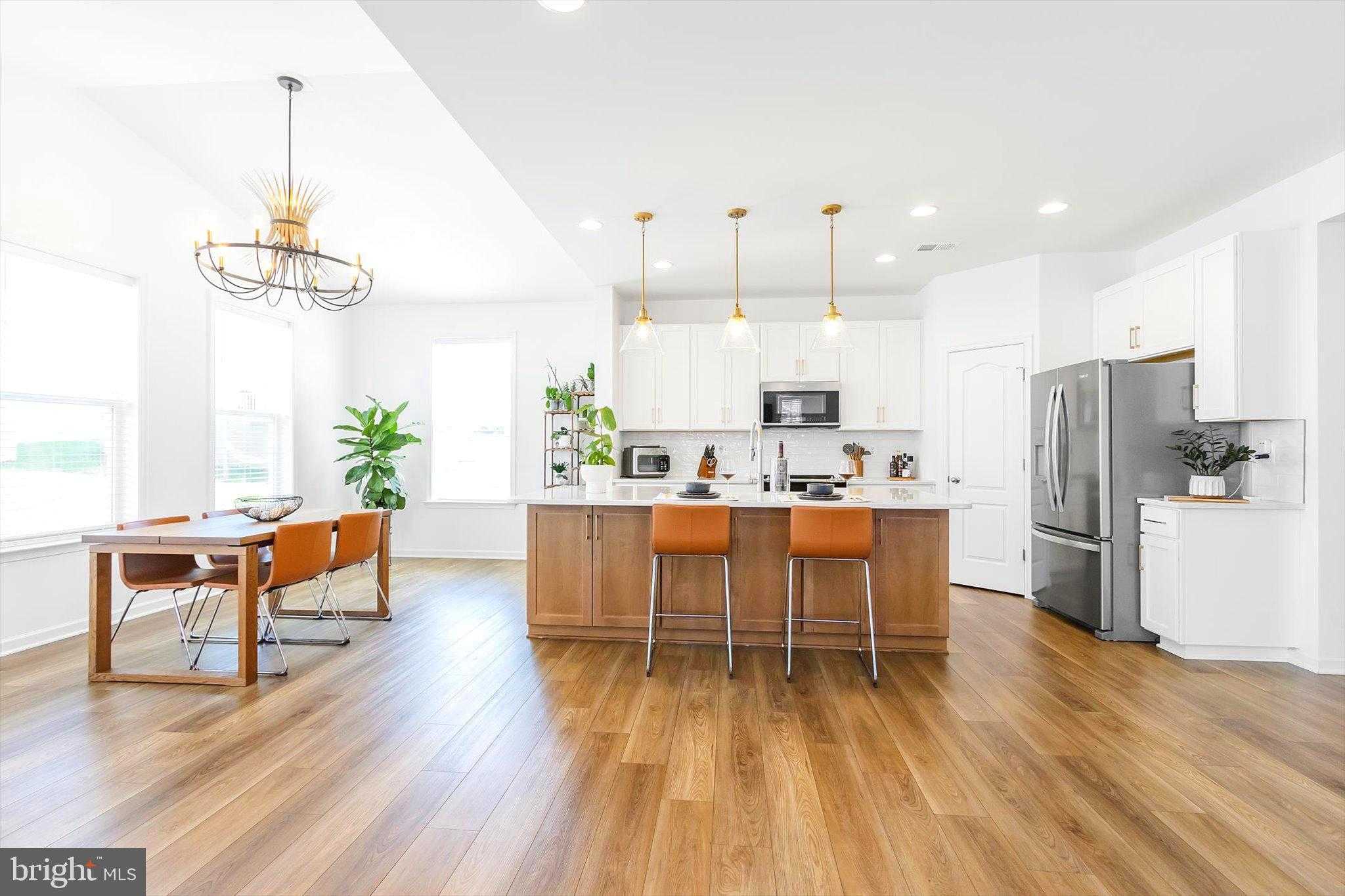 301 Homer CT photo 5