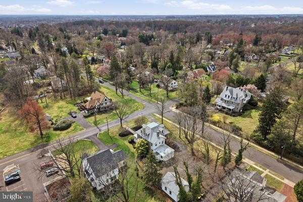 108 W Gillam Ave photo 40