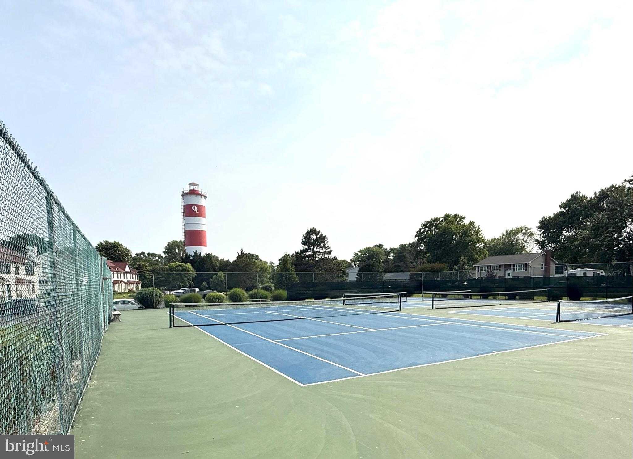 34 Queen Anne Way photo 39