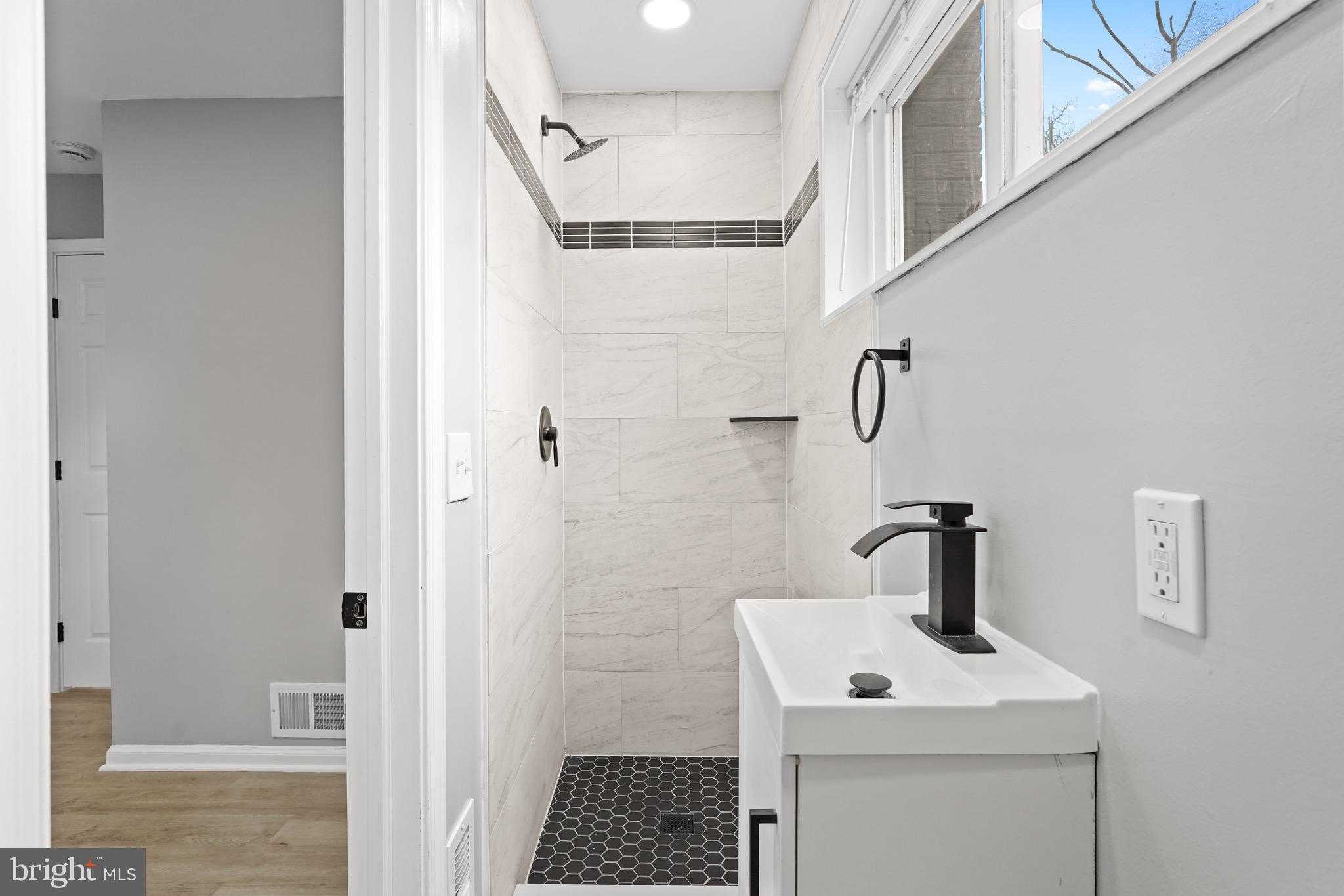 4718 Boiling Brook Pkwy photo 26