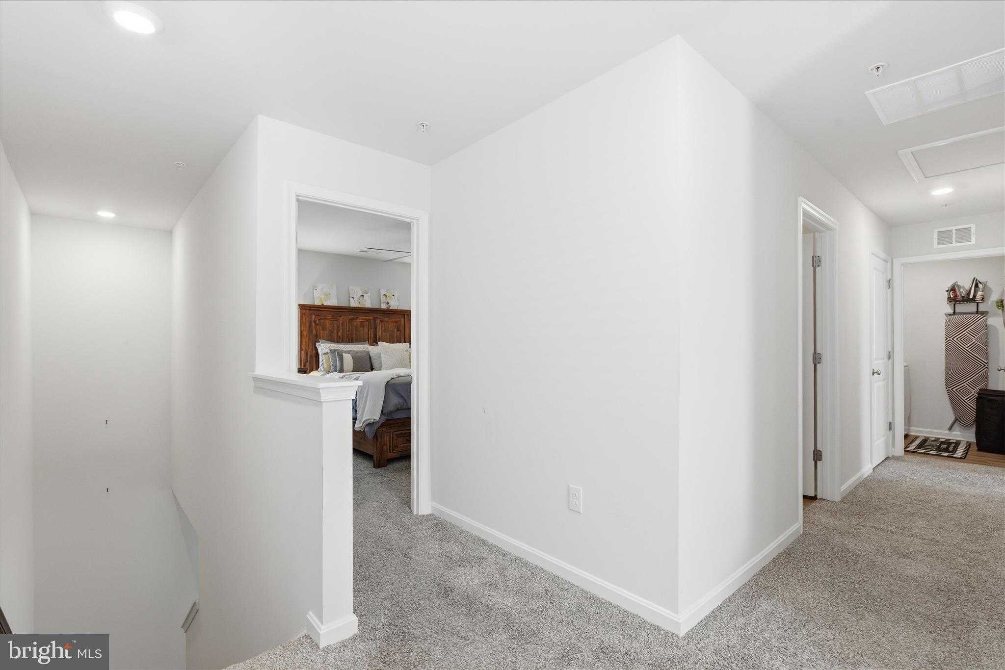 462 Mossy Grove Ln photo 25