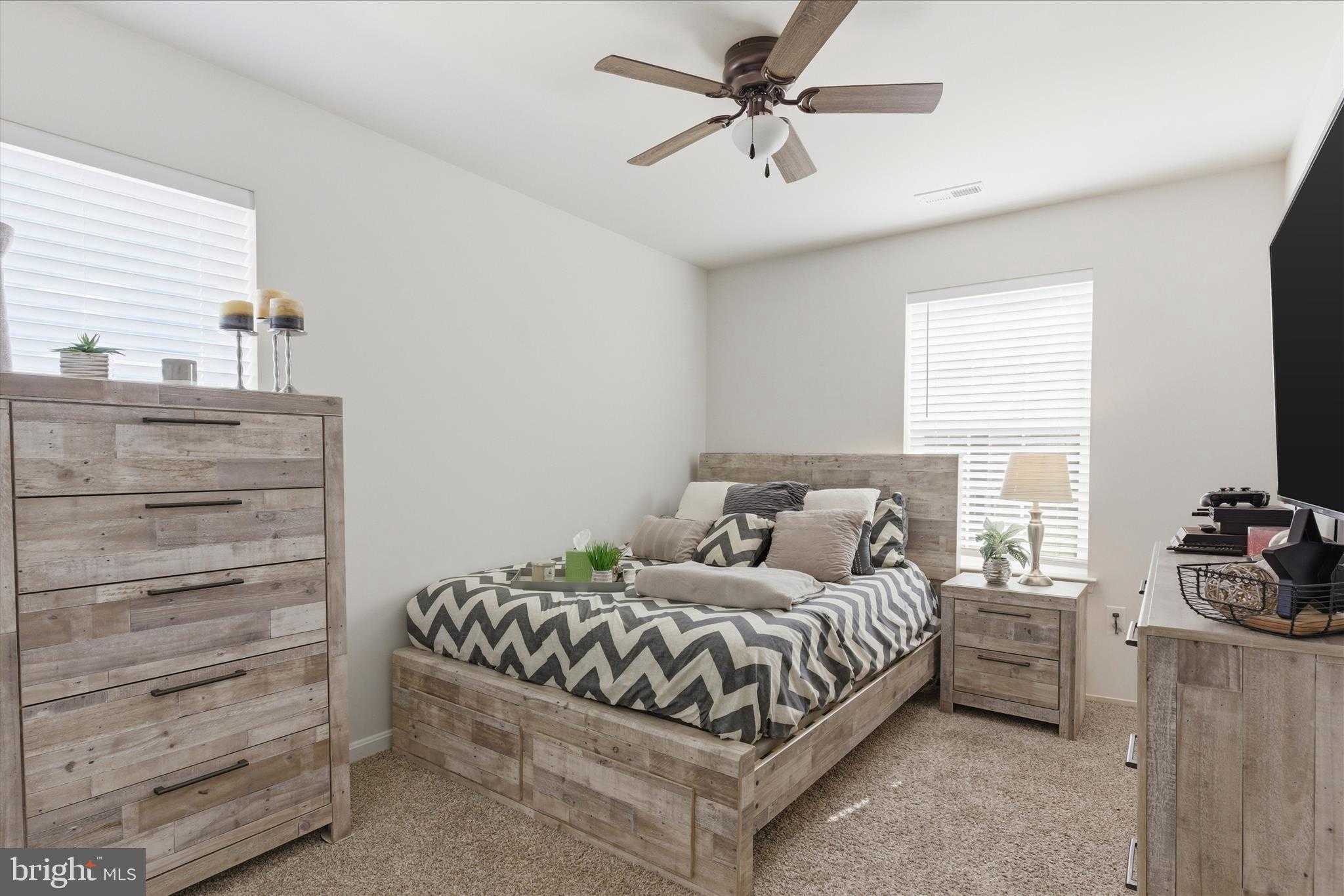 462 Mossy Grove Ln photo 32