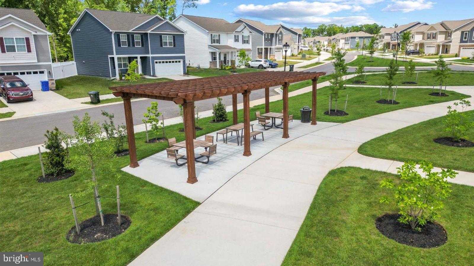 462 Mossy Grove Ln photo 5