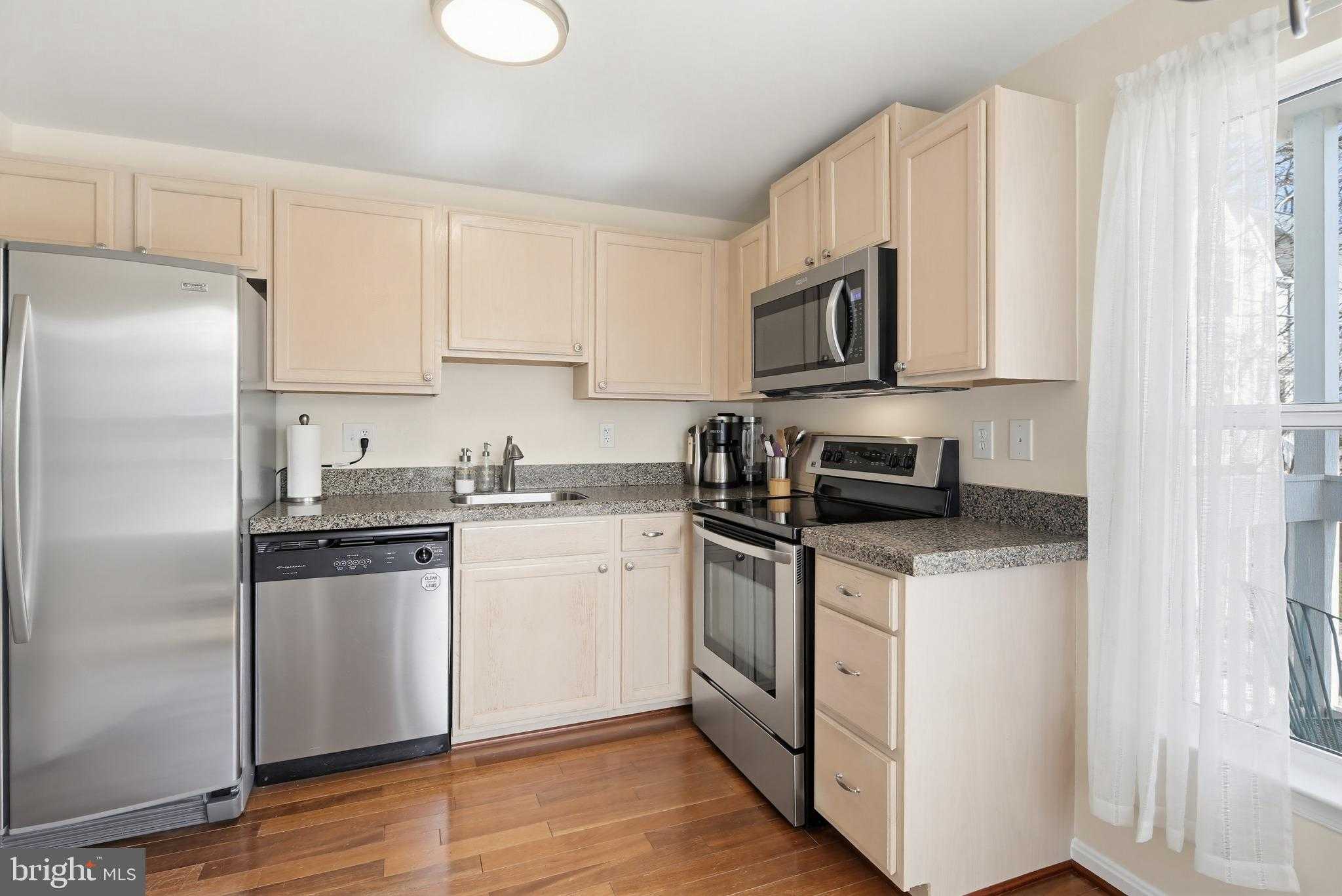 3418 Whispering Hills Pl photo 8