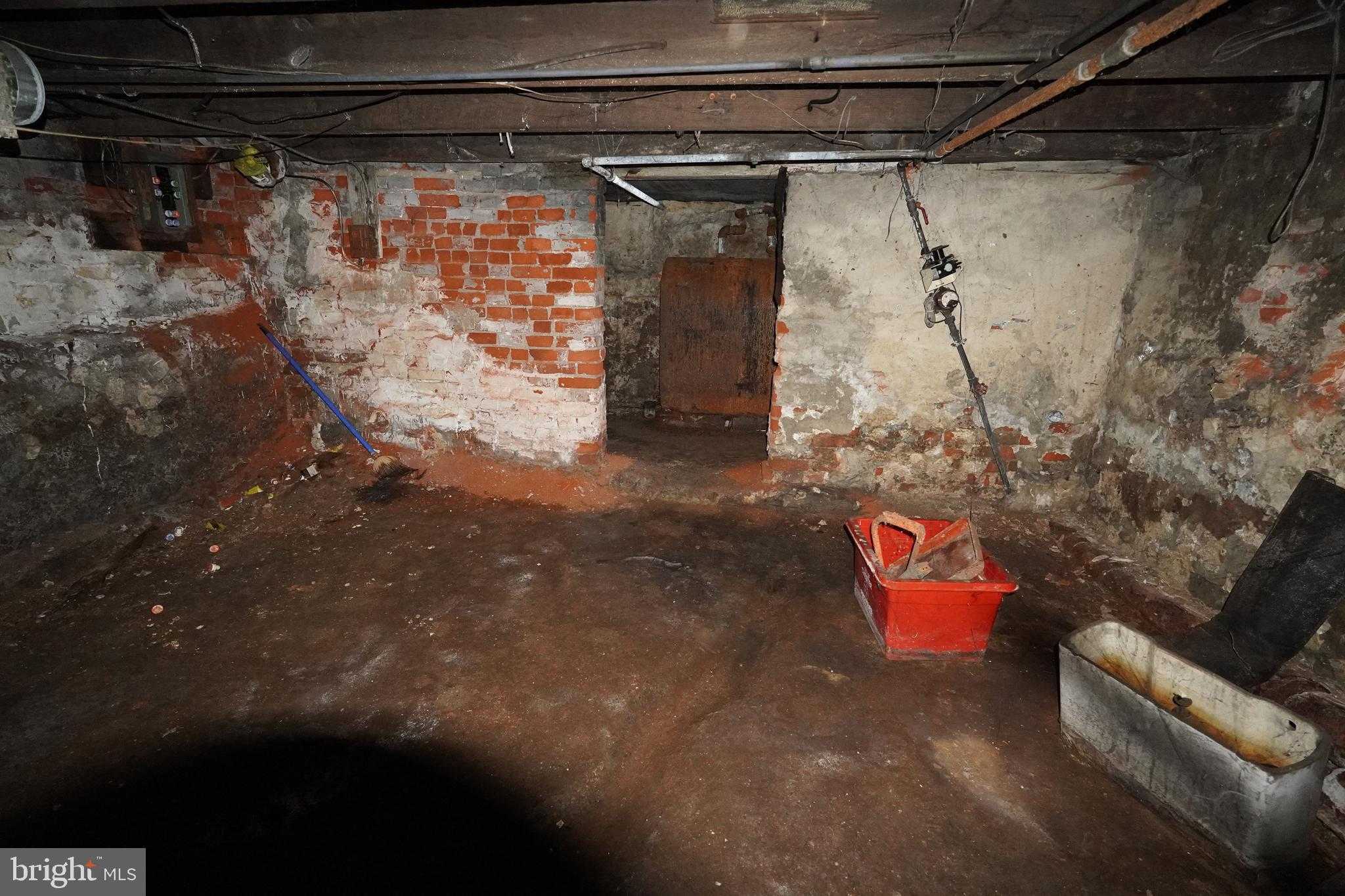 2611 W 6th St photo 12